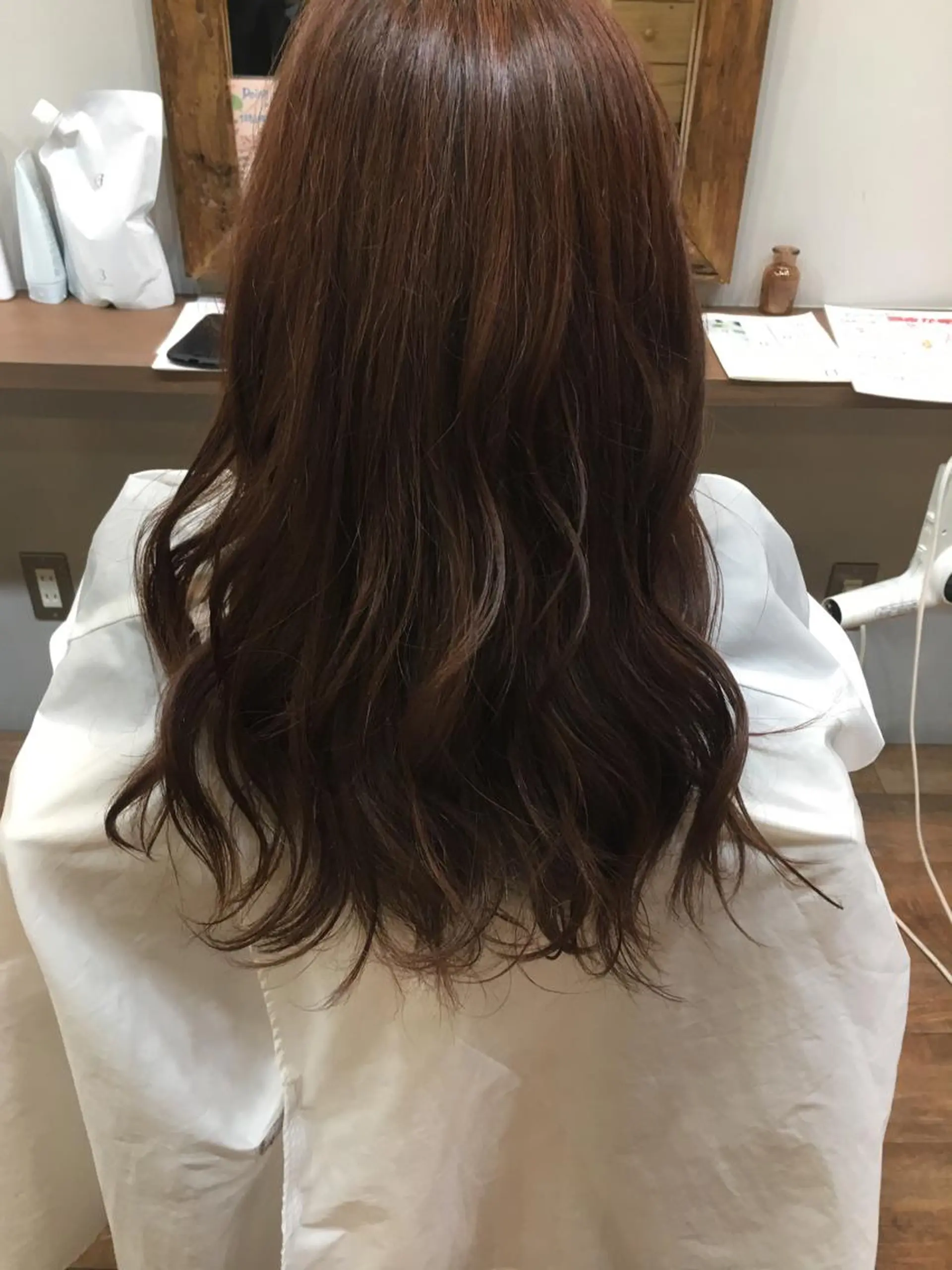 セミロング カラー 新井 友菜のヘアスタイル