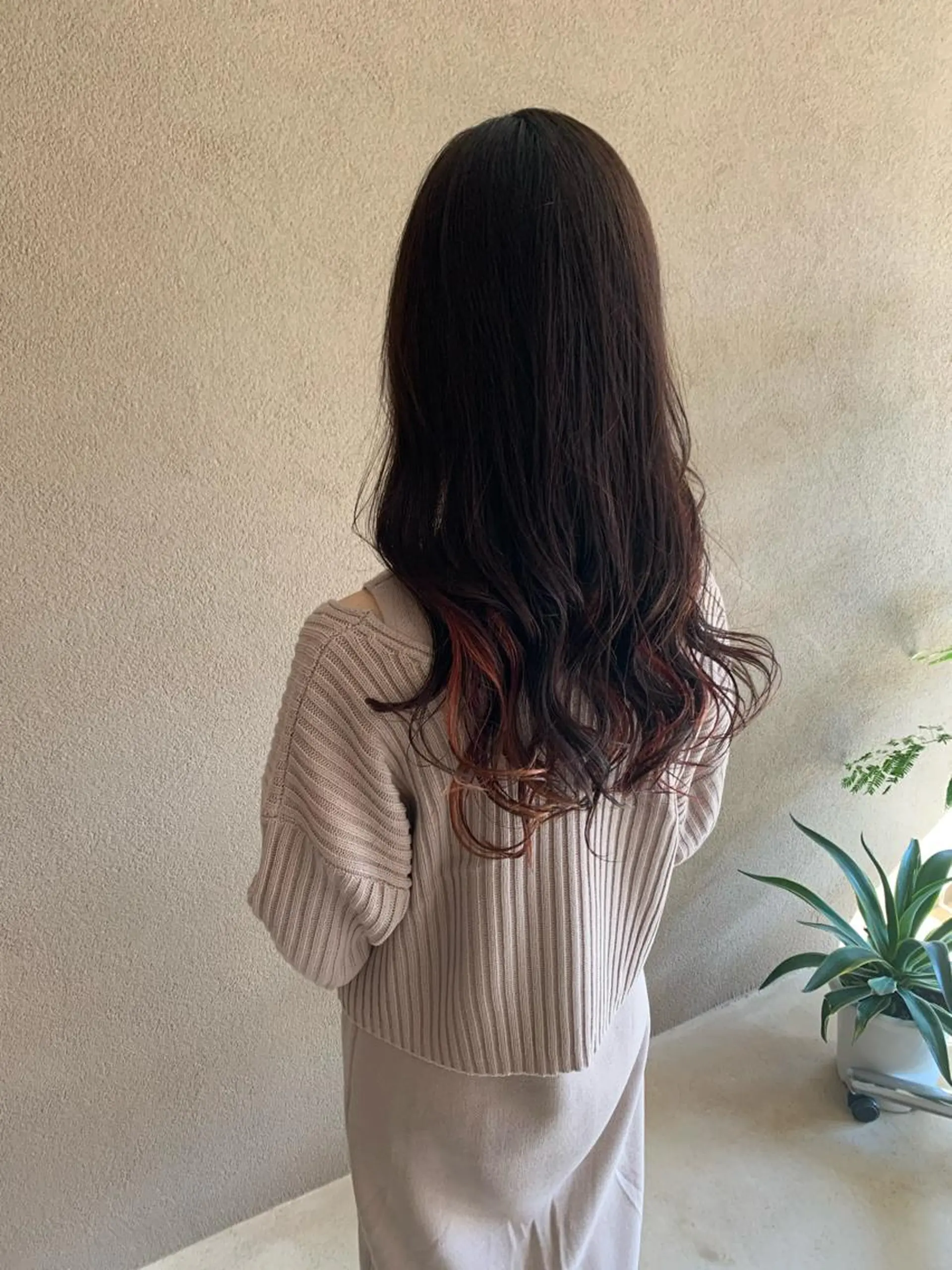 ロング カラー ブリーチ ブラウンカラー ダークブラウン インナーカラー ピンクカラー PADOU平松 典幸のヘアスタイル