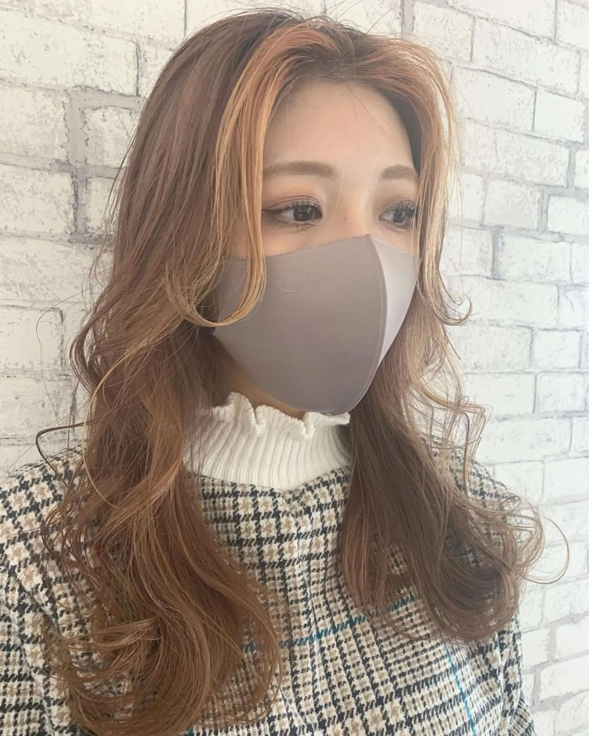 セミロング カラー ✂️小顔カット✂️ 山本有紀のヘアスタイル