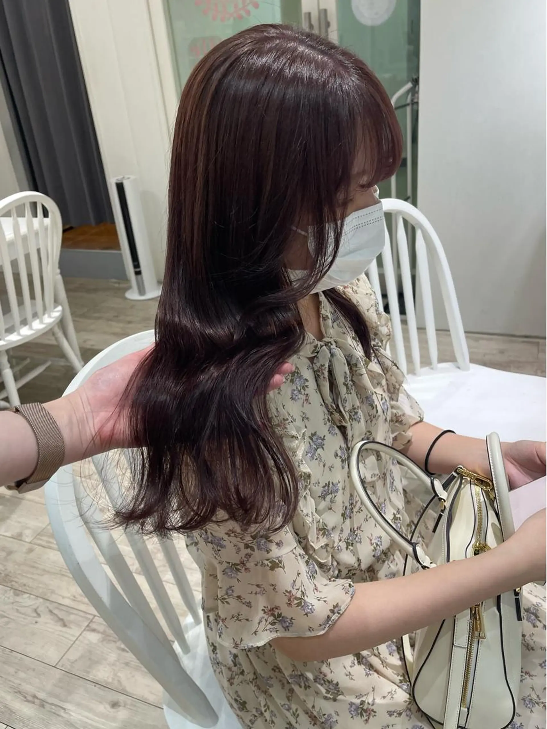 カラー ブリーチ ラベンダーカラー ラベンダーピンク ピンクカラー 盛れる顔まわり✨🎀 レイヤー別所好葉のヘアスタイル