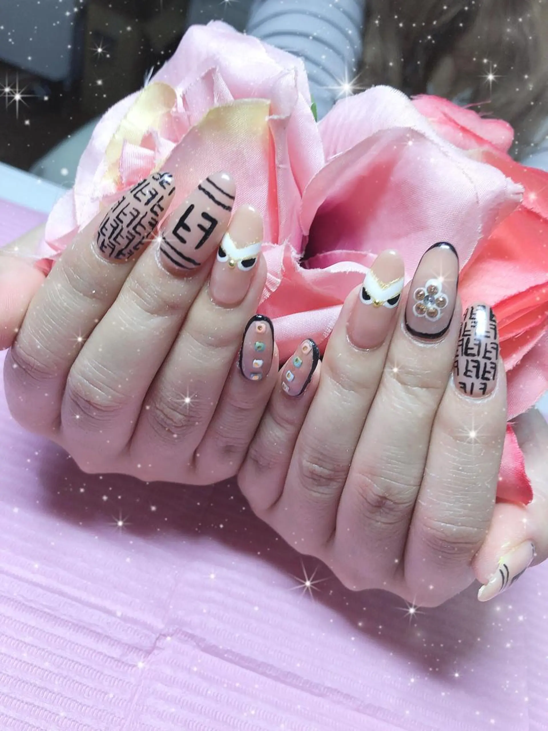 ミディアム ネイル 《LB》ラブリエ Nail&eyeのマツエク・マツパデザイン