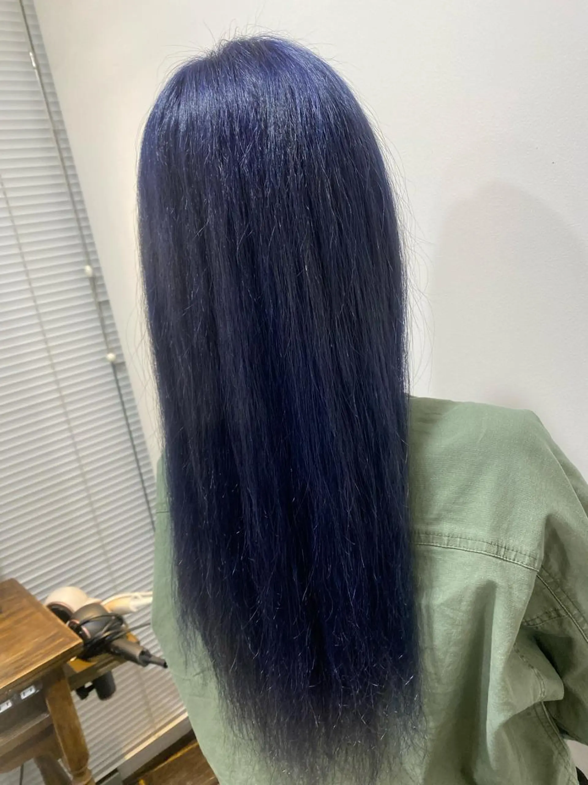 ロング カラー ブルーカラー ネイビーカラー パーマモデル募集中 渥美翔人のヘアスタイル