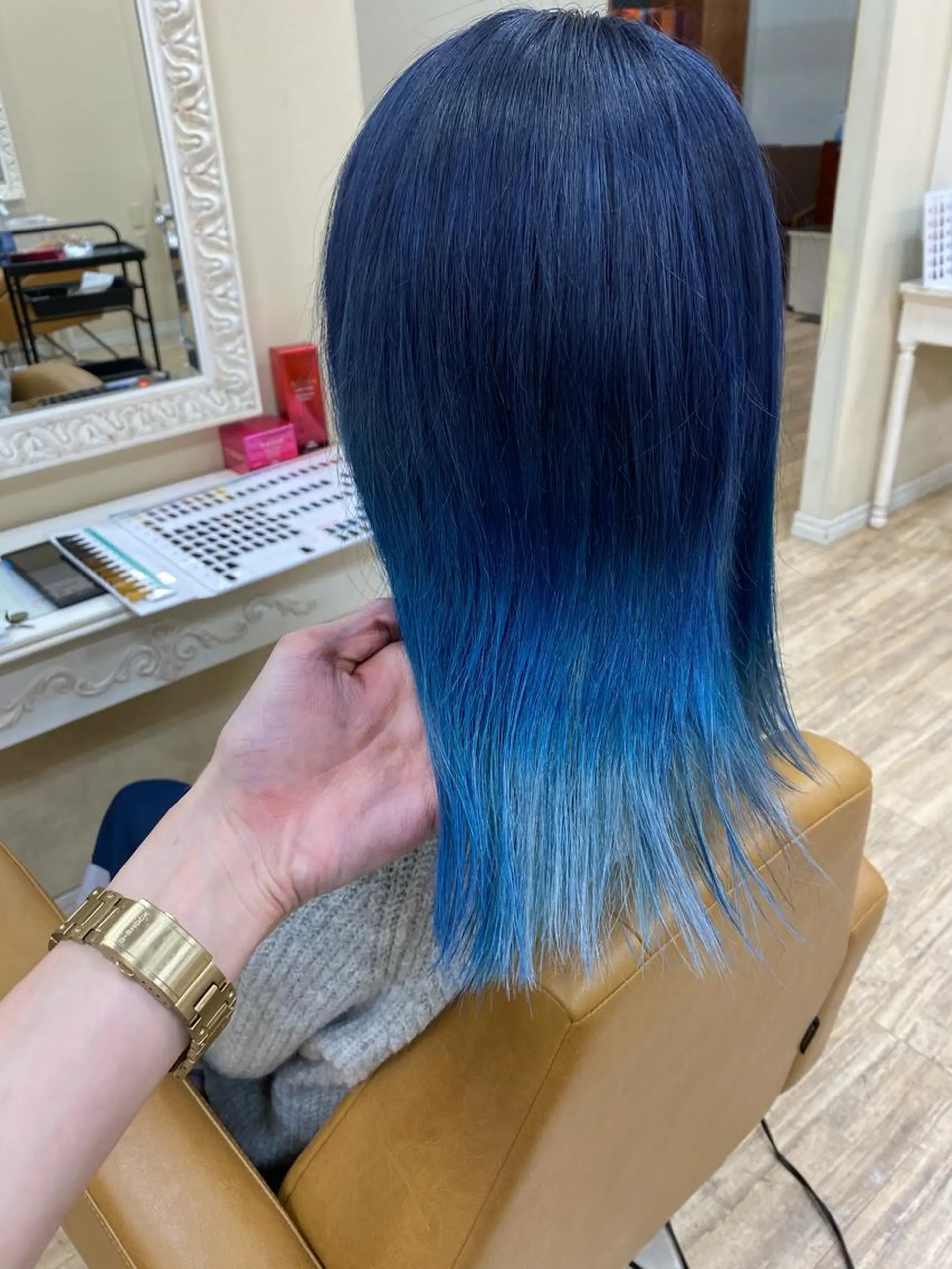 カラー SALOWIN栄 高須大貴のヘアスタイル