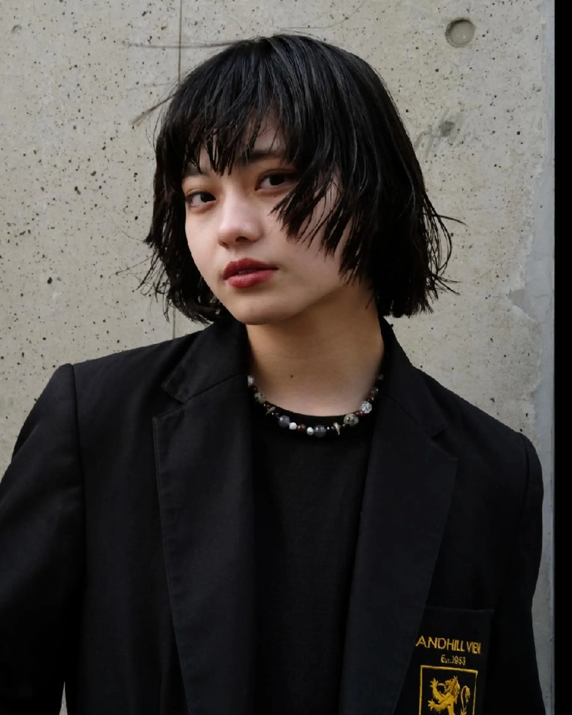 カラー ミディアム OMA　 カタギシのヘアスタイル