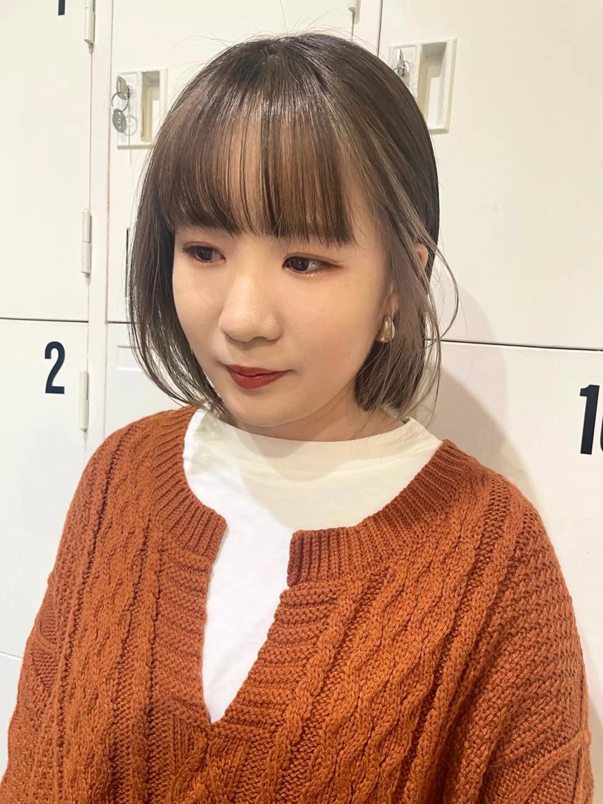 ミディアム カラー ウルフ/似合わせ レイヤー/RIHOのヘアスタイル