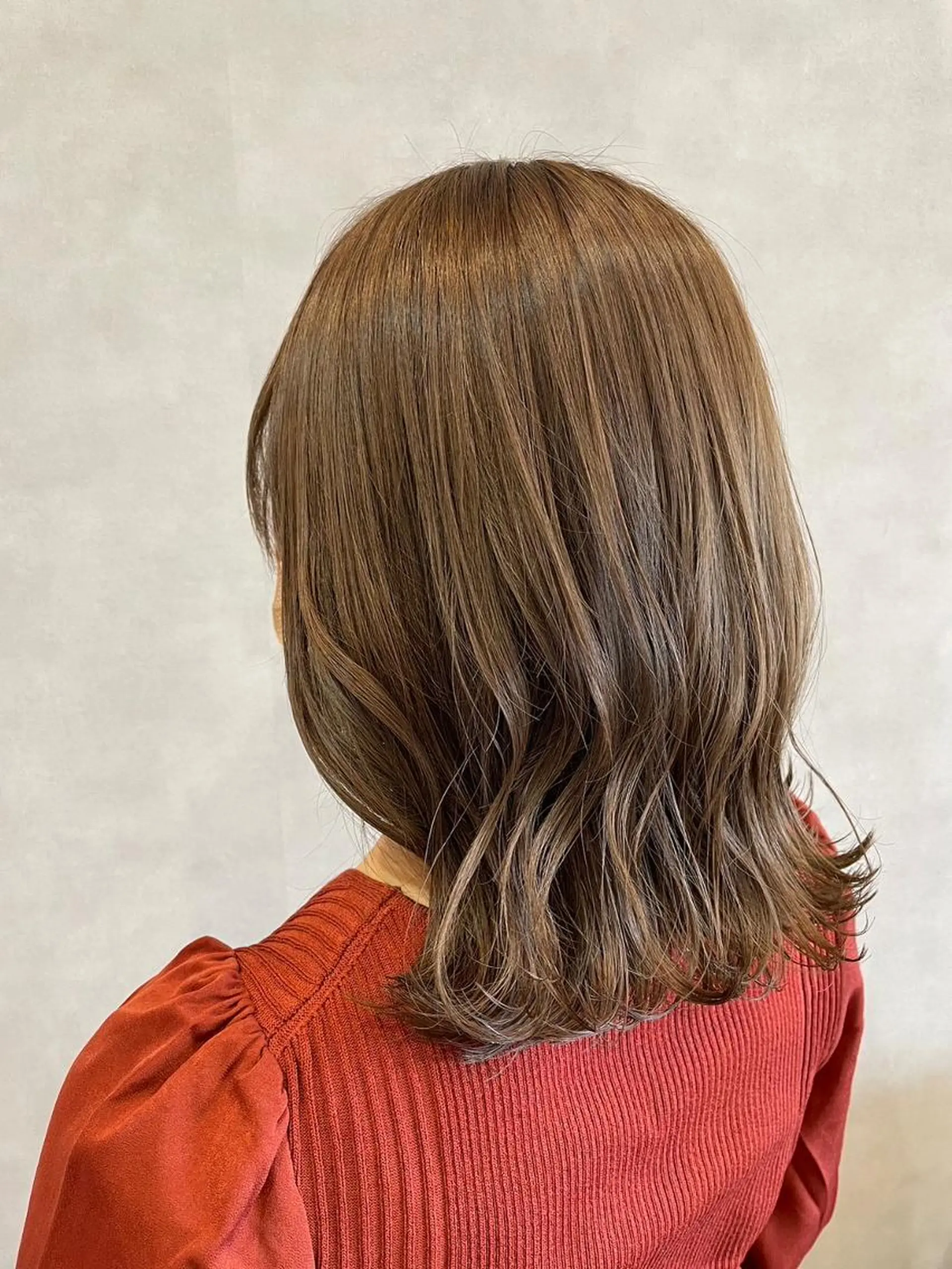 ミディアム 柄澤 菜南子のヘアスタイル