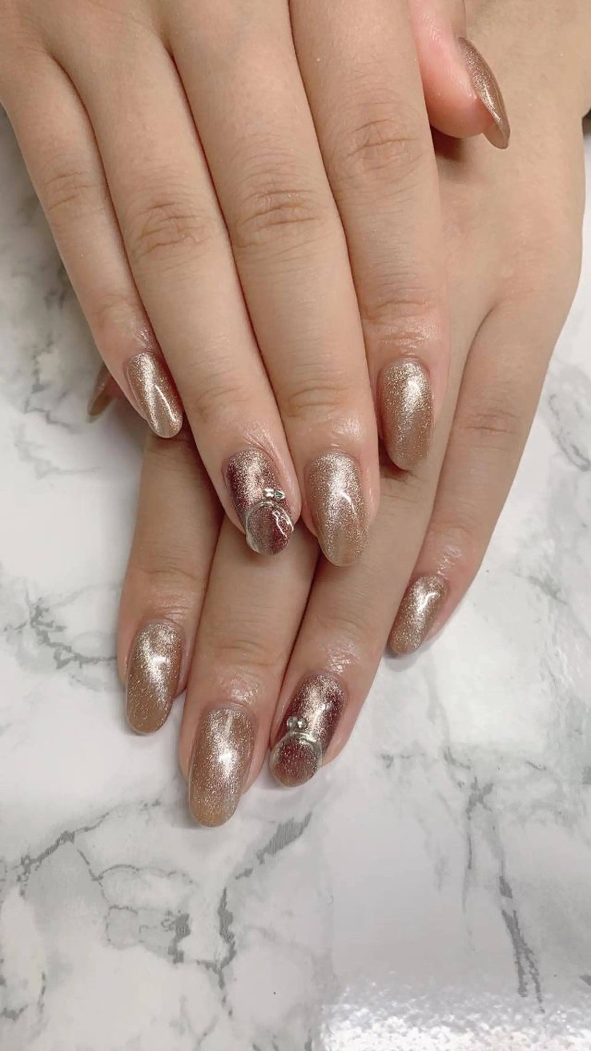 ネイル ハンドネイル はな💎ネイル ワンホン、長さ出しのネイルデザイン