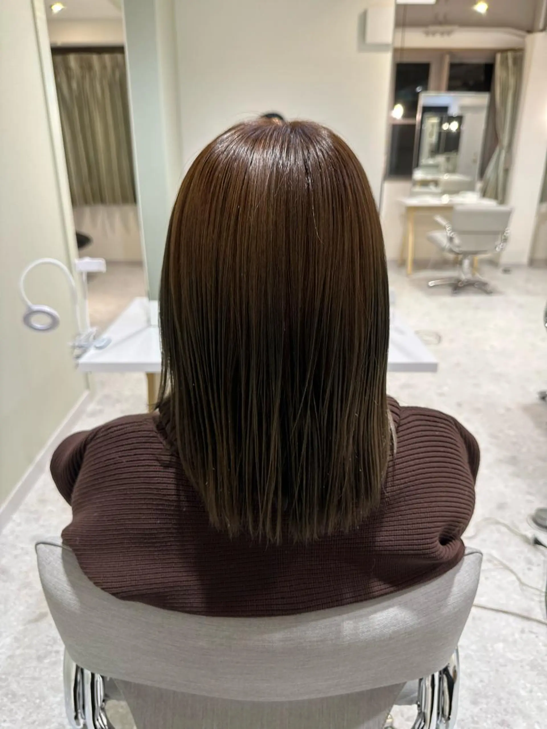 ミディアム カラー グレージュ オリーブグレージュ オリーブグレー 馬渕 拓海のヘアスタイル