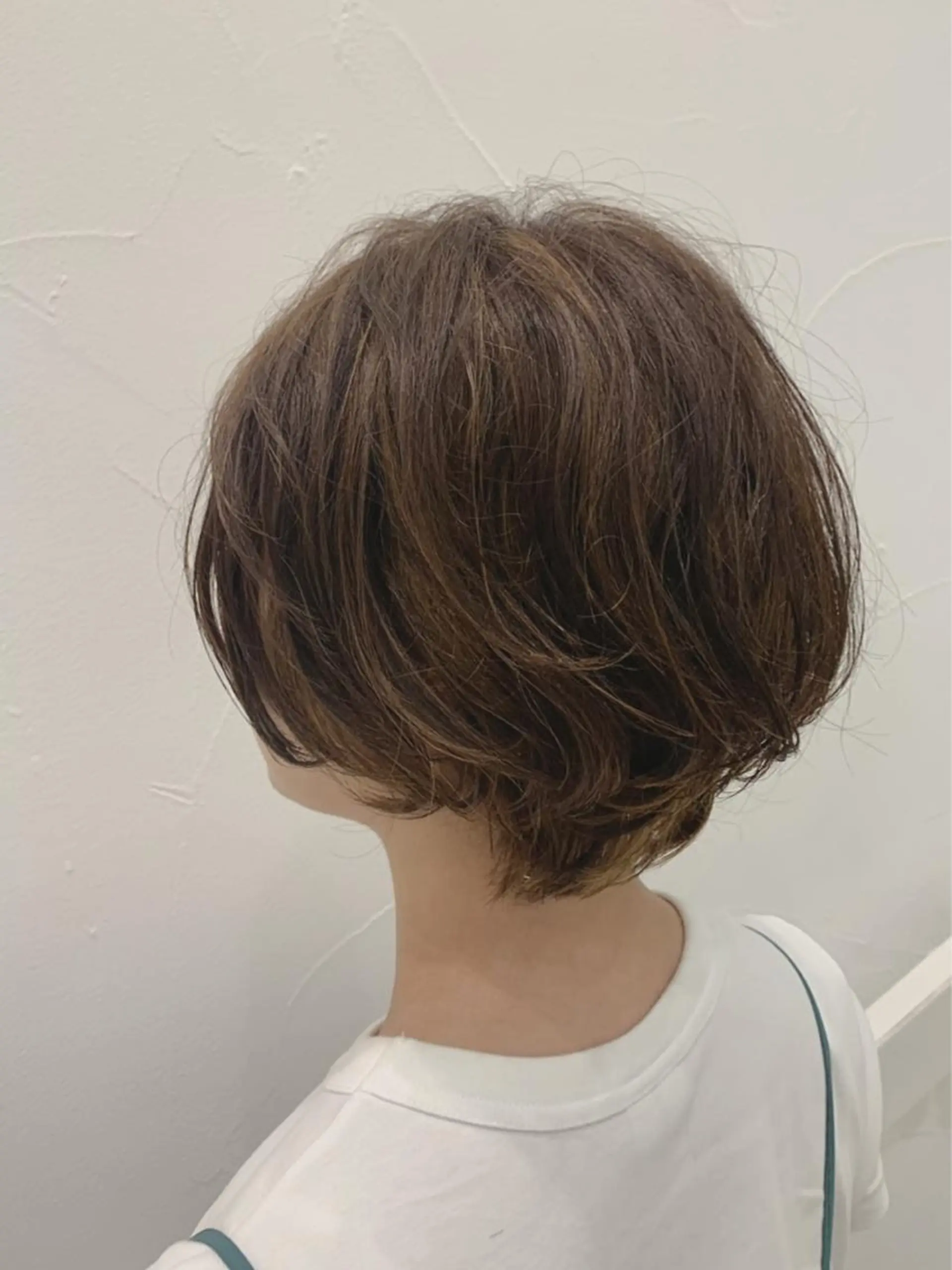 ショート カラー パーマ ヘアアレンジ ミドウチ アヤカのヘアスタイル