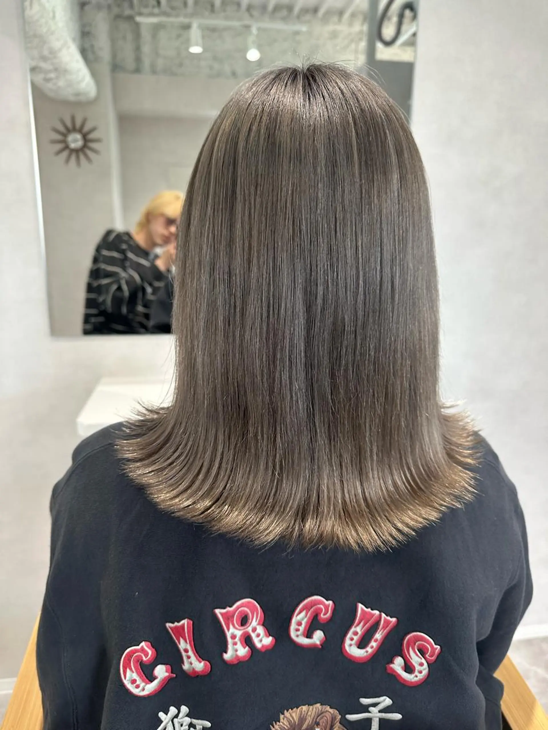 ミディアム カラー ヘアカラー トリートメント リュウタ ダイキのヘアスタイル