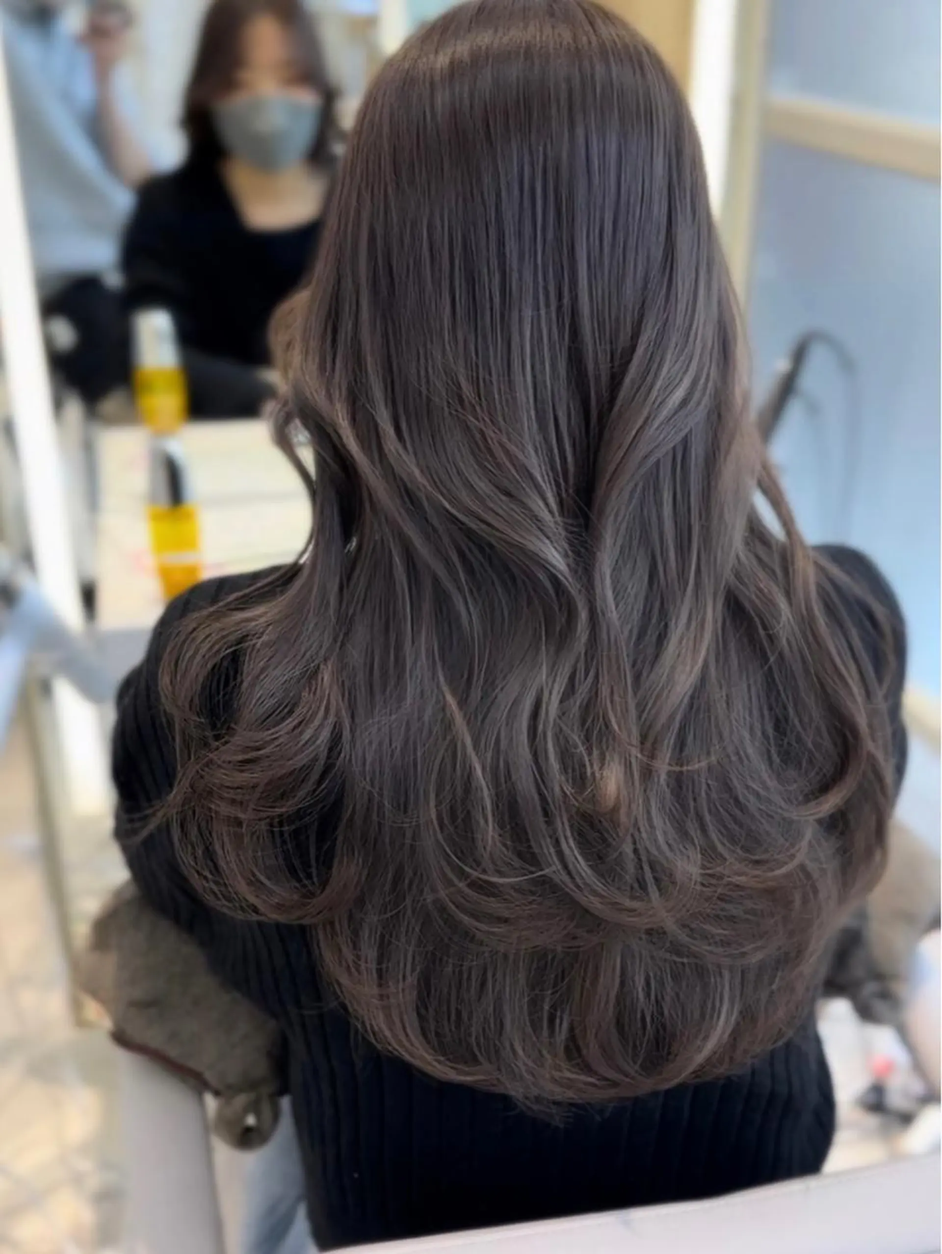 セミロング カラー エギョモリ 顔まわりレイヤー 顔周りカット ヨシンモリ 韓国風ヘア 顔周り特化/韓国ヘア /レイヤー/吉野幸大のヘアスタイル