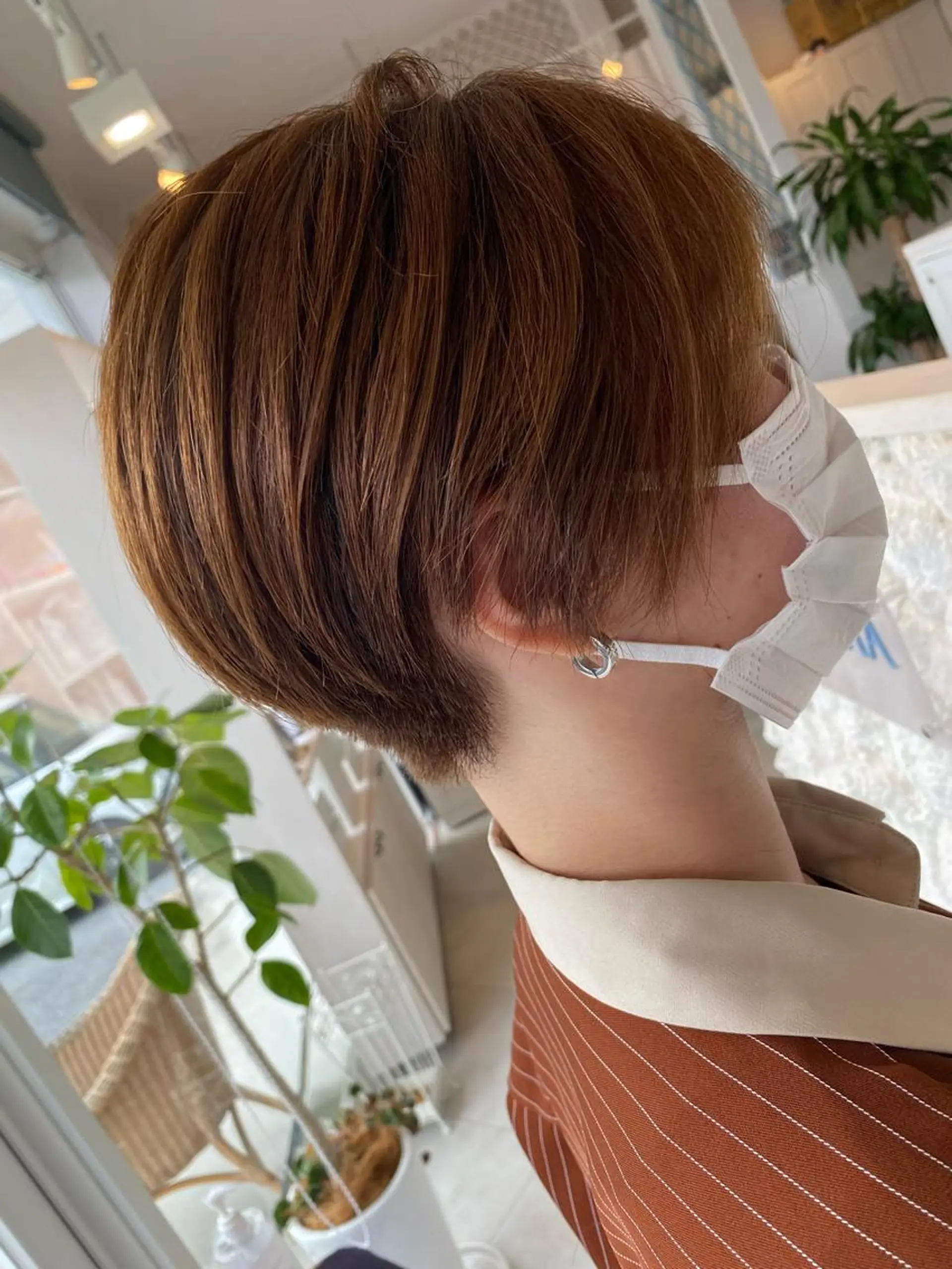 ショート ヘアカラー トリートメント 饒平名 知也のヘアスタイル