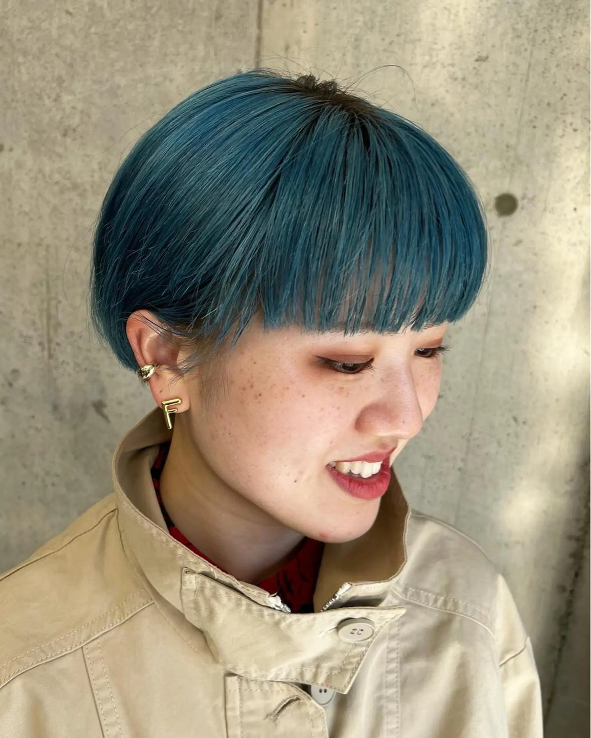 ショート カラー ダブルカラー ハイトーンカラー ショートヘア 湯川 未咲希のヘアスタイル
