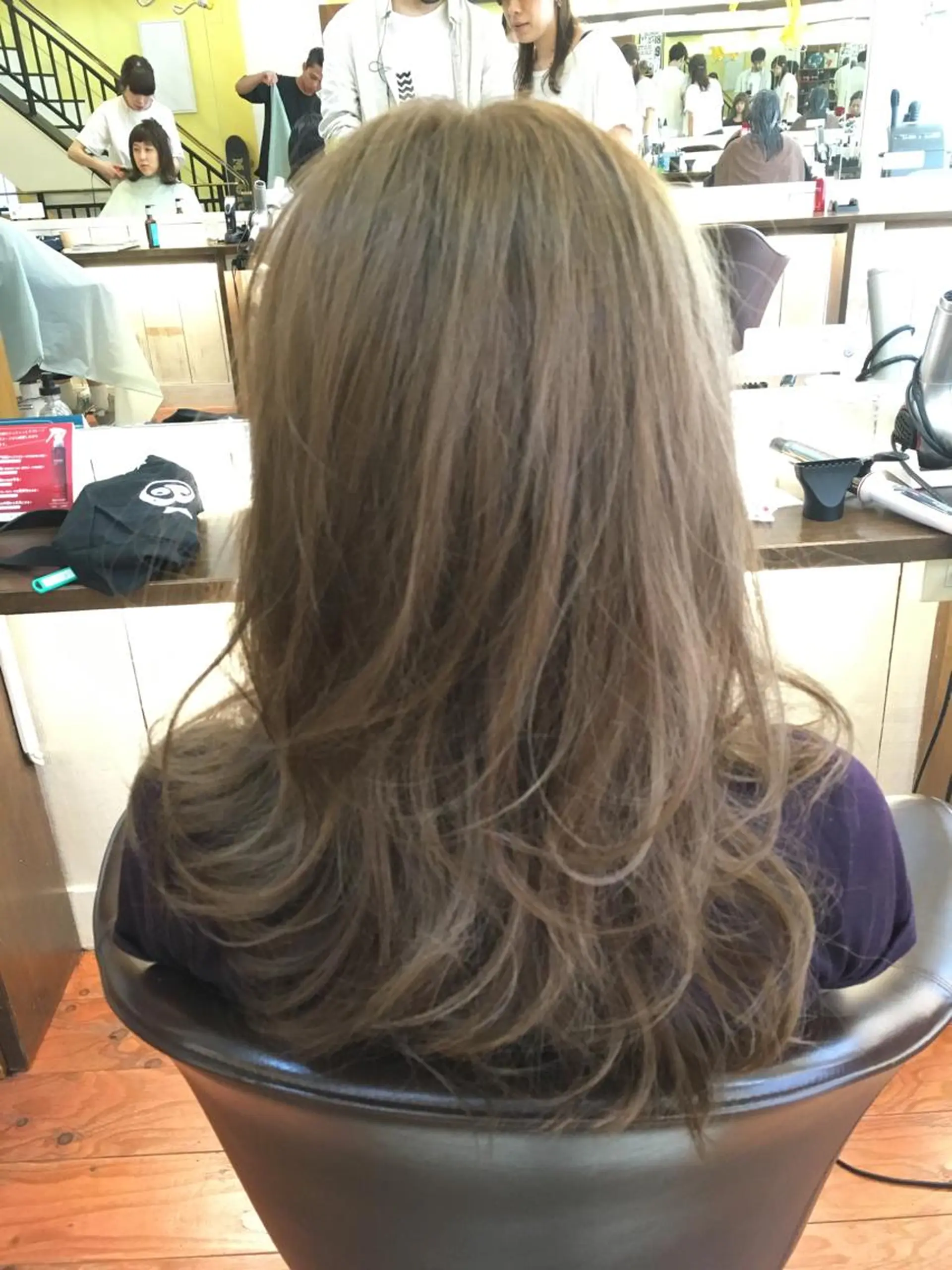 セミロング カラー 外国人風カラー メンズ眉毛ITSUK Iメンズ専門　新宿の眉毛・アイブロウイメージ