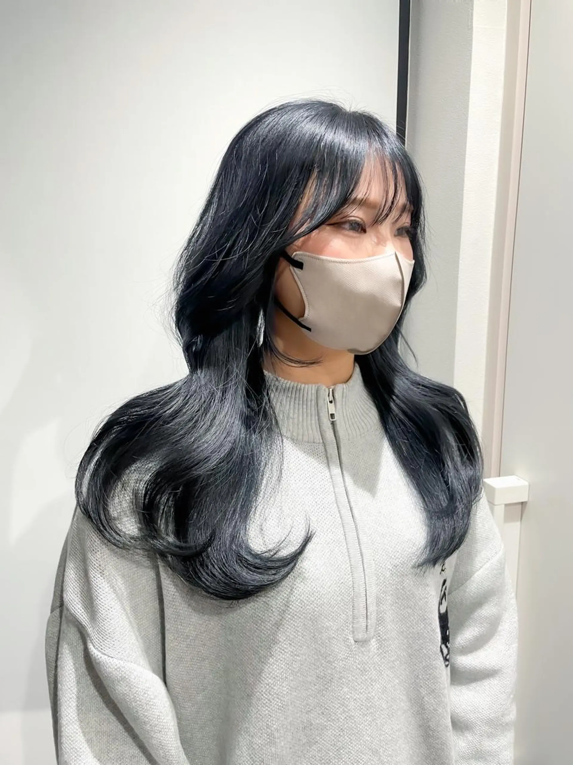 ロング カラー 韓国レイヤーカット/ ダブルカラーのヘアスタイル