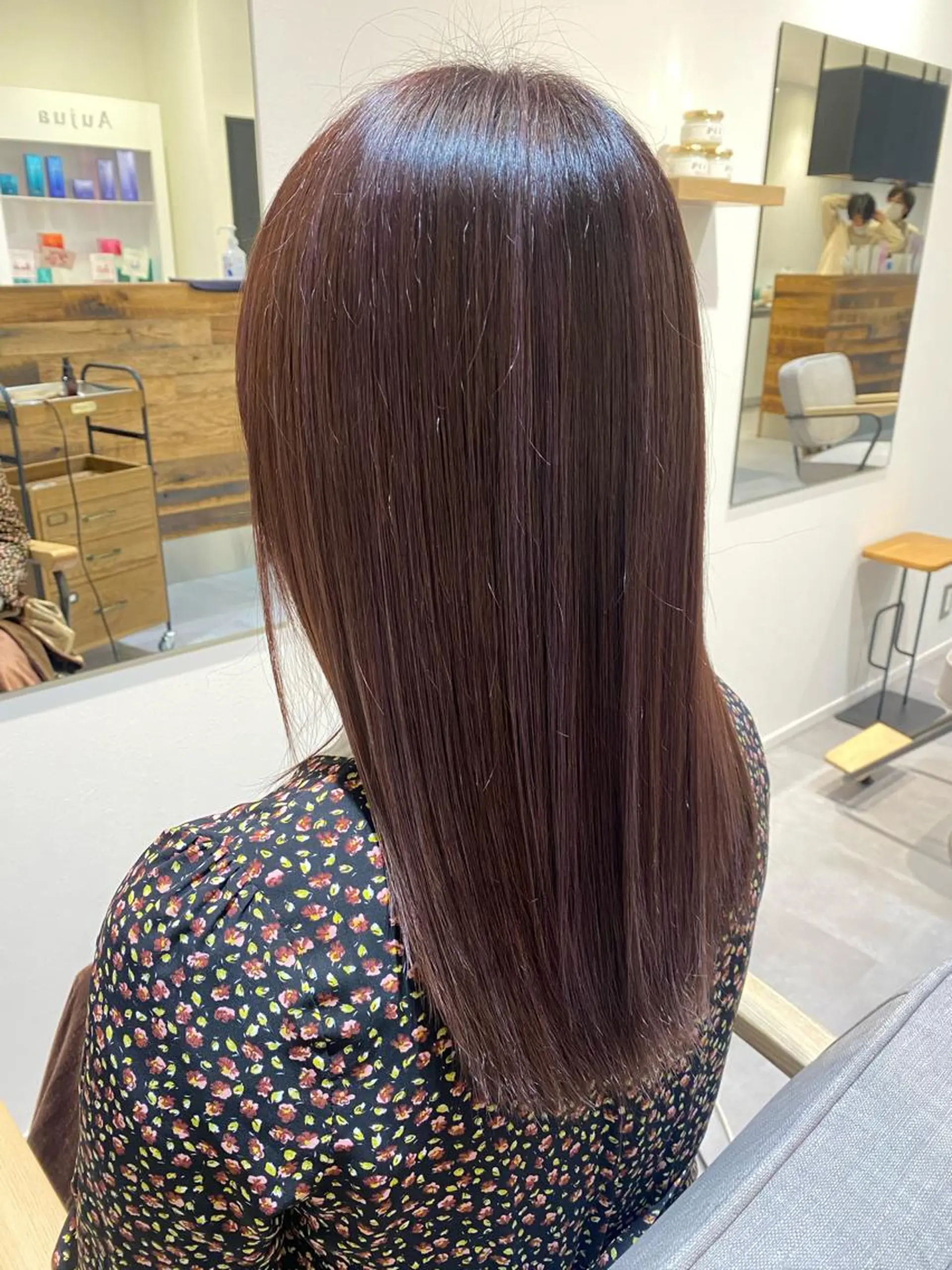 セミロング カラー ☾伊左治祐未☾ カットセンター北のヘアスタイル