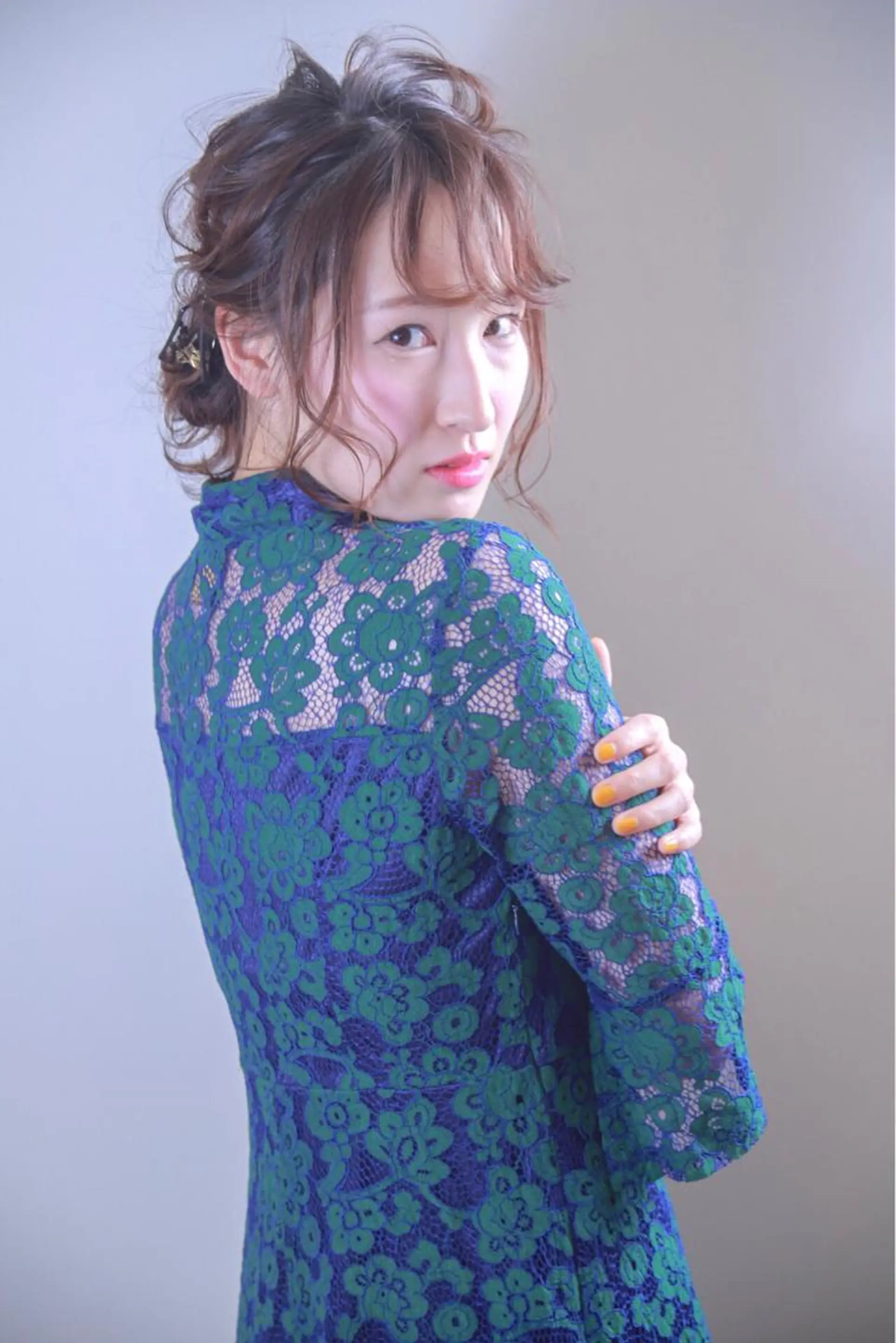 セミロング ヘアアレンジ 伊藤 裕貴のヘアスタイル