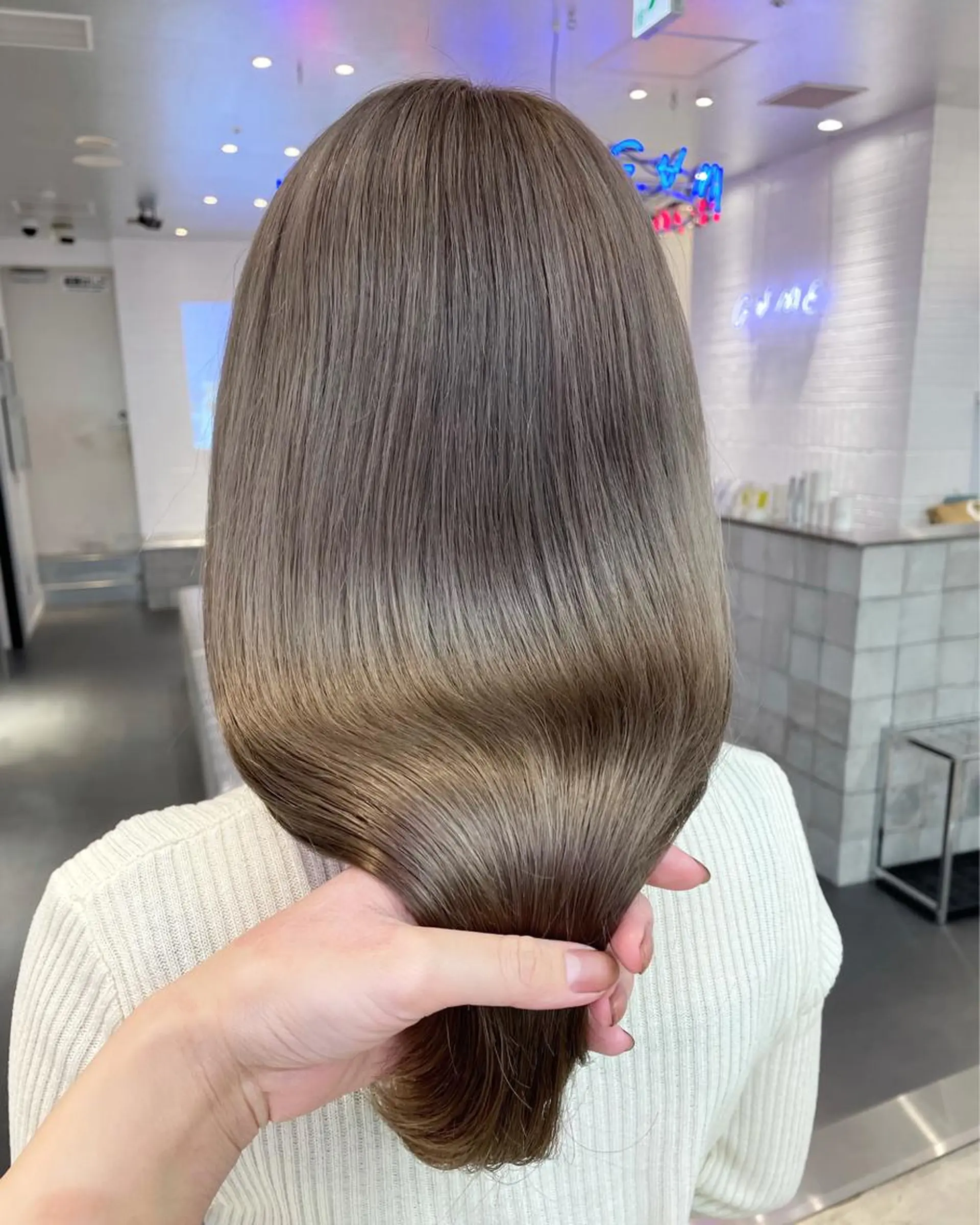 ミディアム カラー ヘアアレンジ グレージュ ミルクティーグレージュ ヘアカラー トリートメント ボブ×柔らかいカラー 🩰misaki𓍼のヘアスタイル