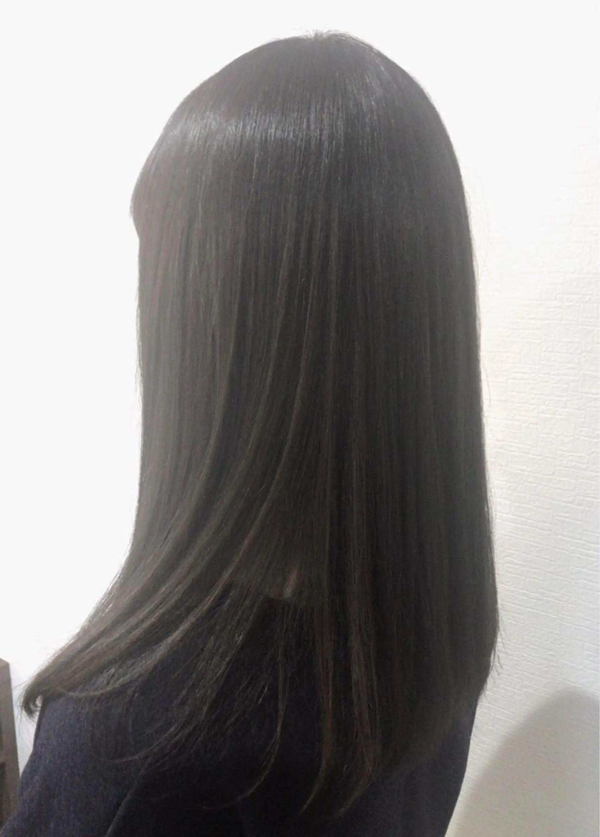 セミロング カラー レイヤーカット匠 イソザキノリユキのヘアスタイル