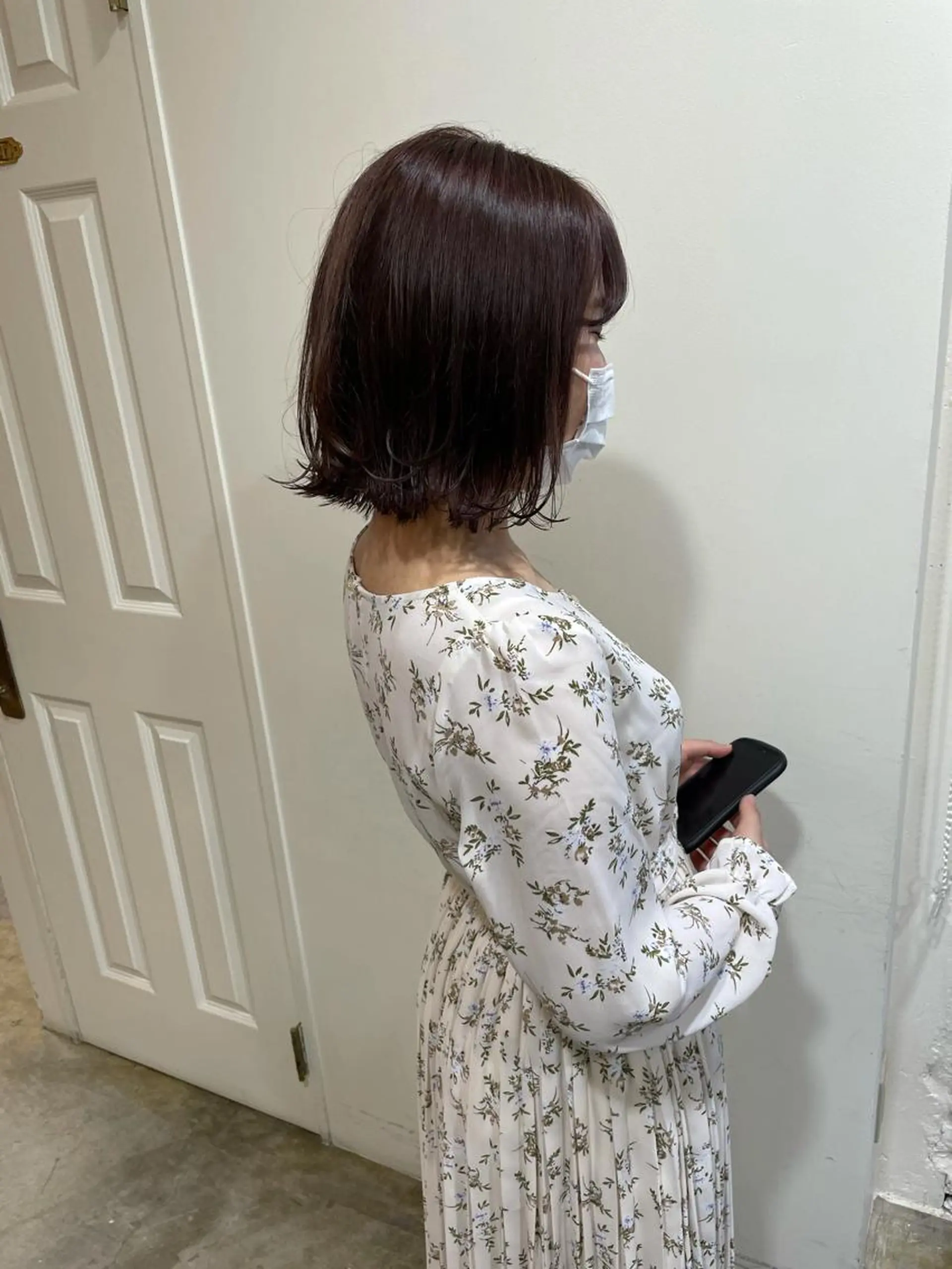 ミディアム カラー カット ヘアカラー トリートメント MIOベージュカラー 柔らかいカラーのヘアスタイル