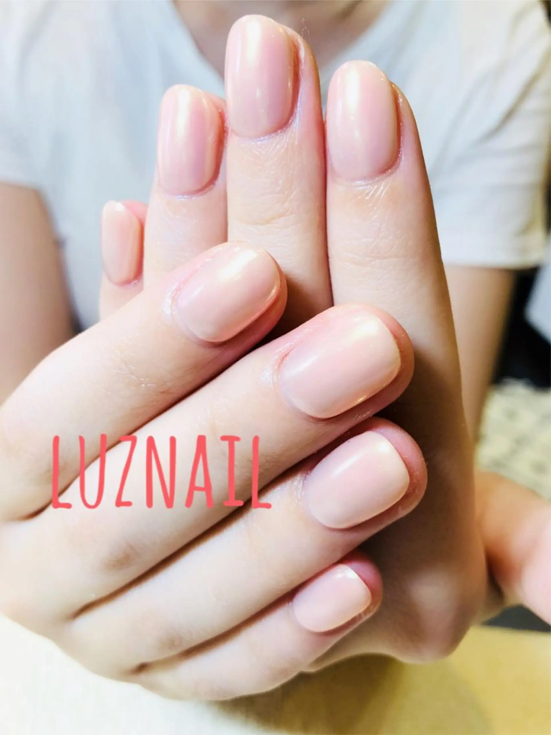 ネイル オーロラネイル ミラーネイル パラジェル lira nailのネイルデザイン