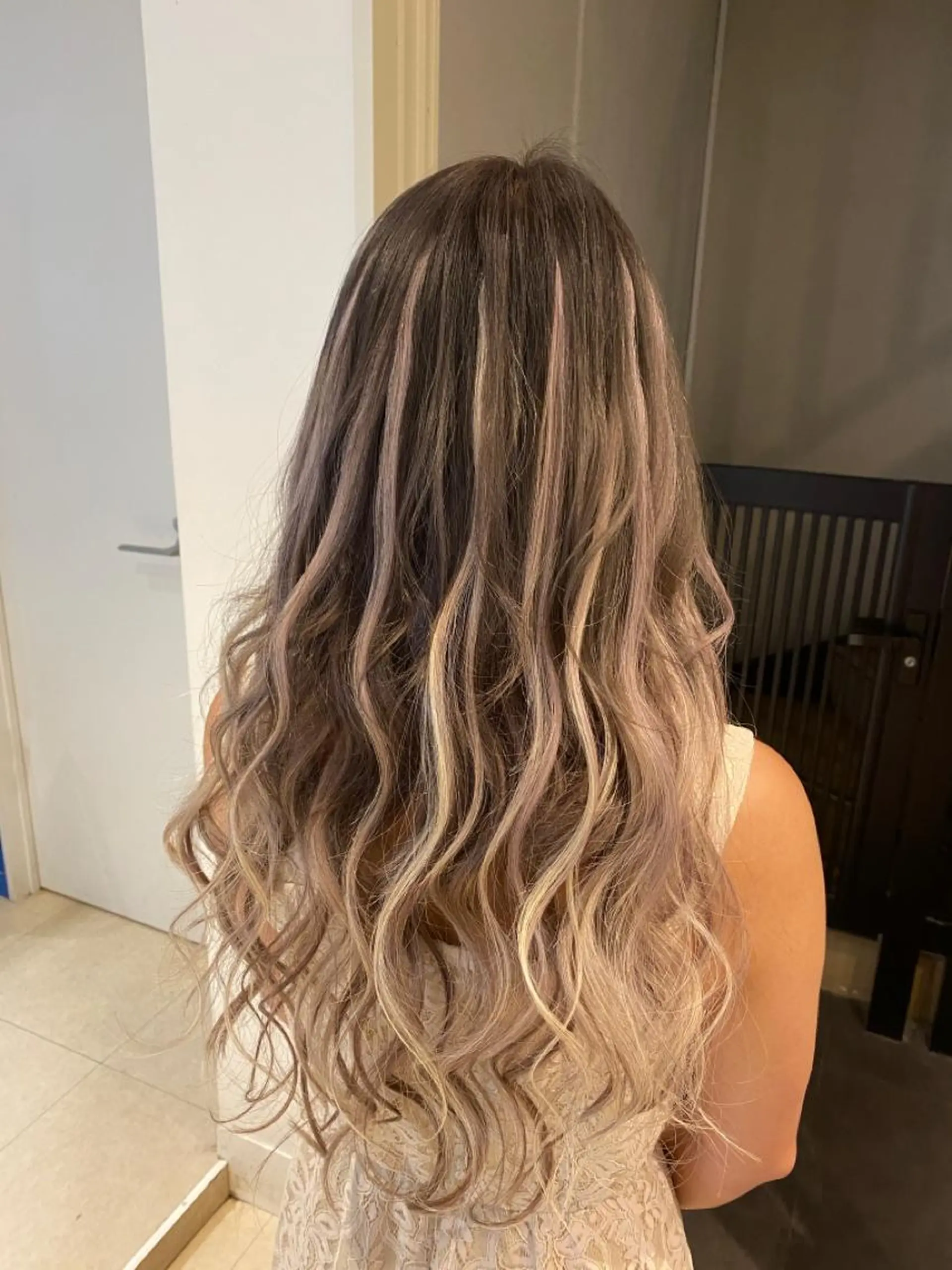 ロング カラー 🌈評価No.1🌈 艶髪カラー❌エクステのヘアスタイル