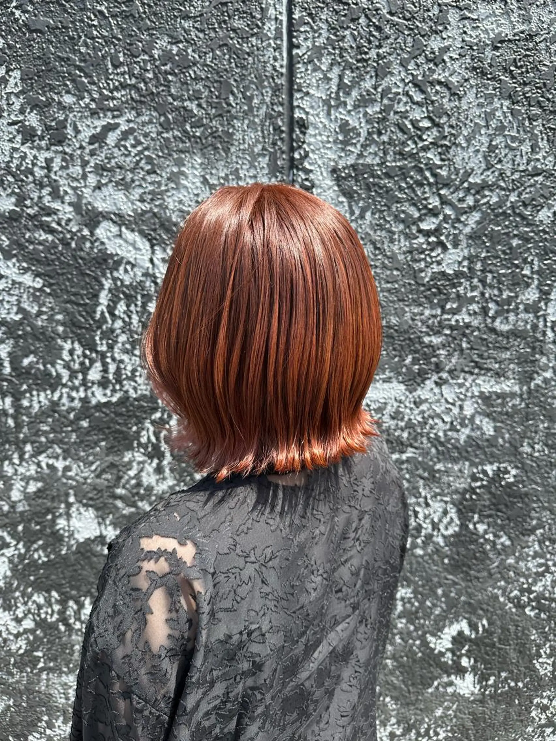 ミディアム ピンクブラウン 手塚 菜々美のヘアスタイル