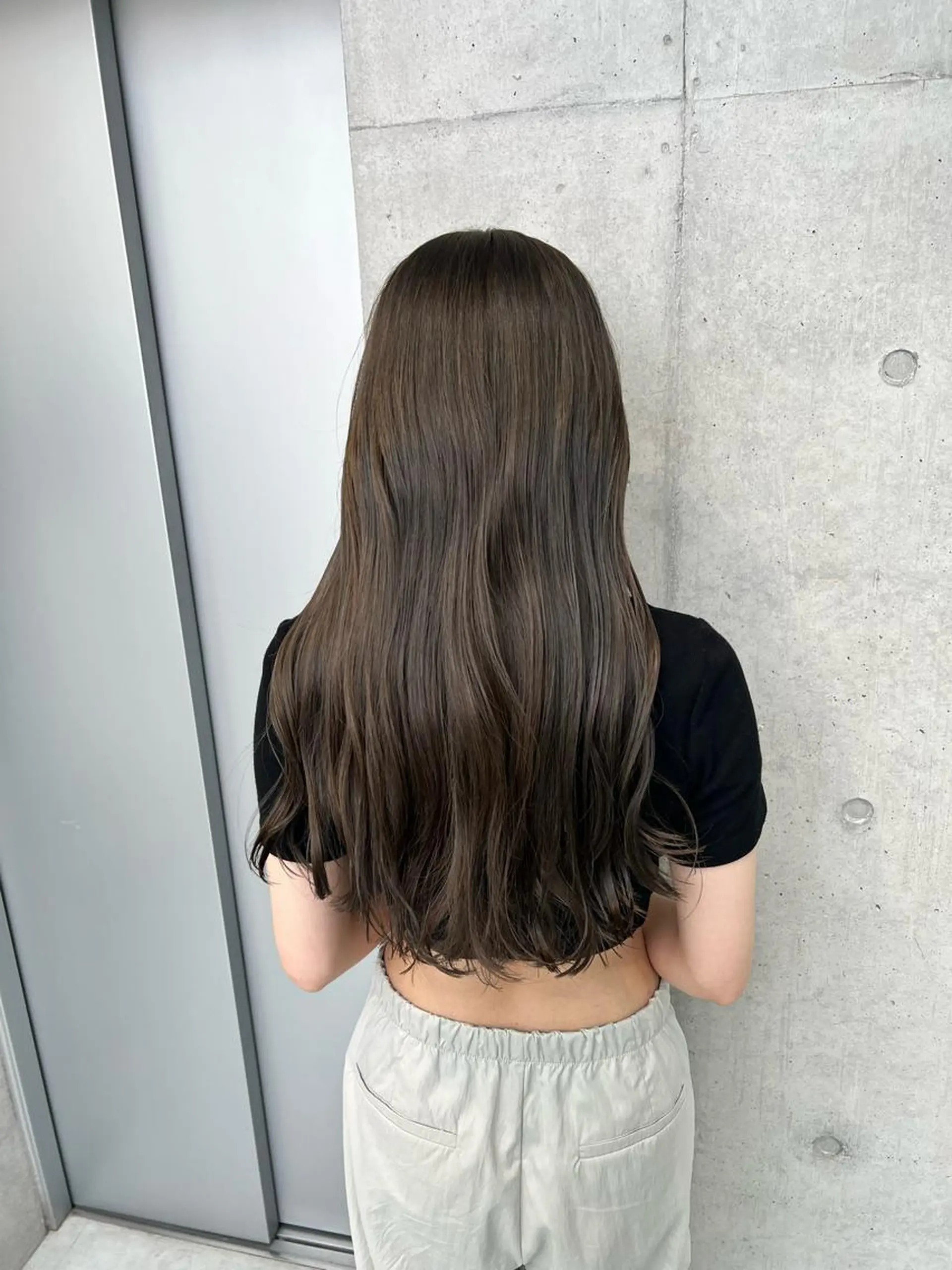 ロング カラー カット ヘアカラー トリートメント 赤みゼロ/透明感 カラー🌿KANTAのヘアスタイル