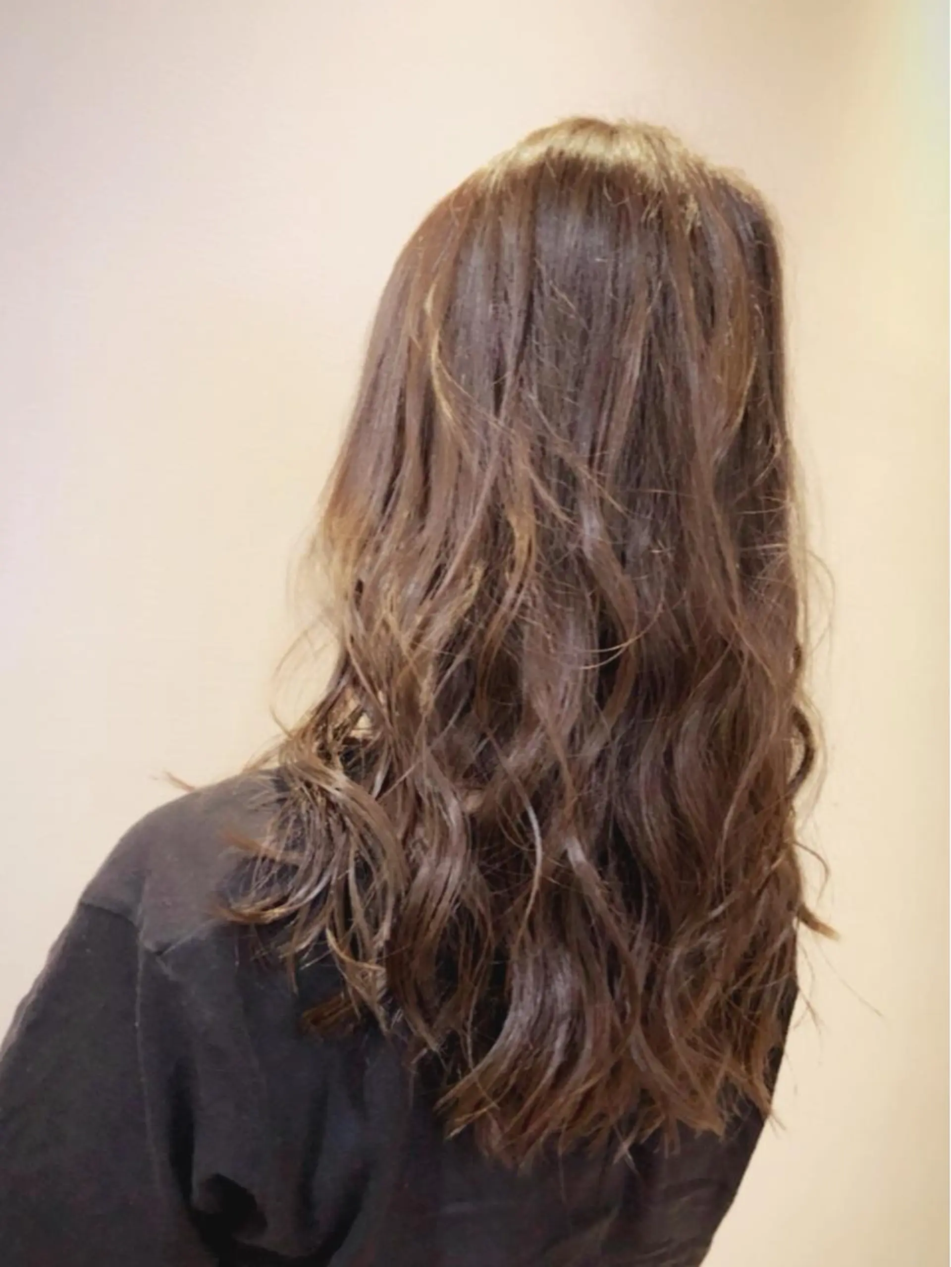 セミロング カラー 福森 みずきのヘアスタイル