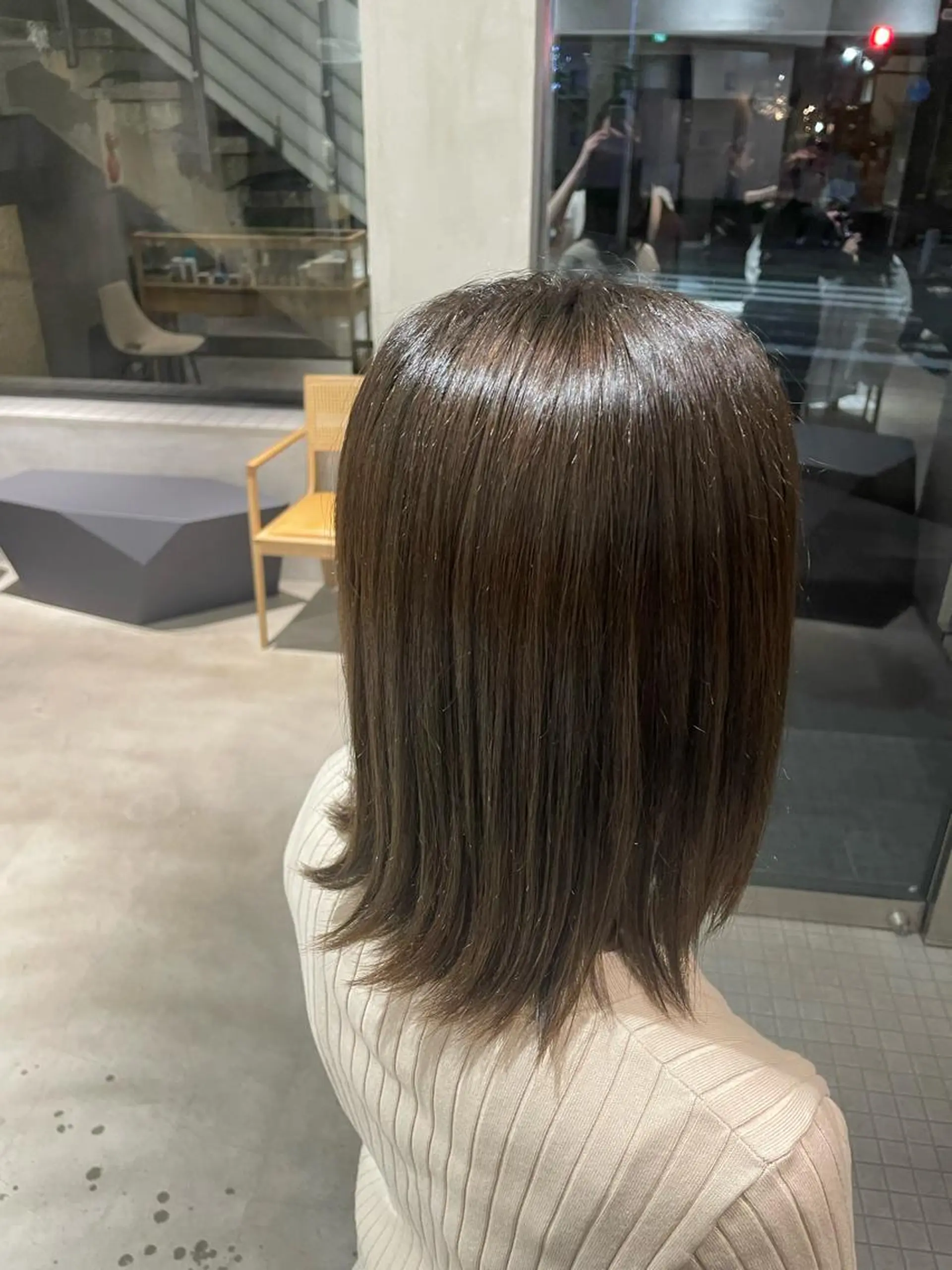 カラー 柳川 ことねのヘアスタイル