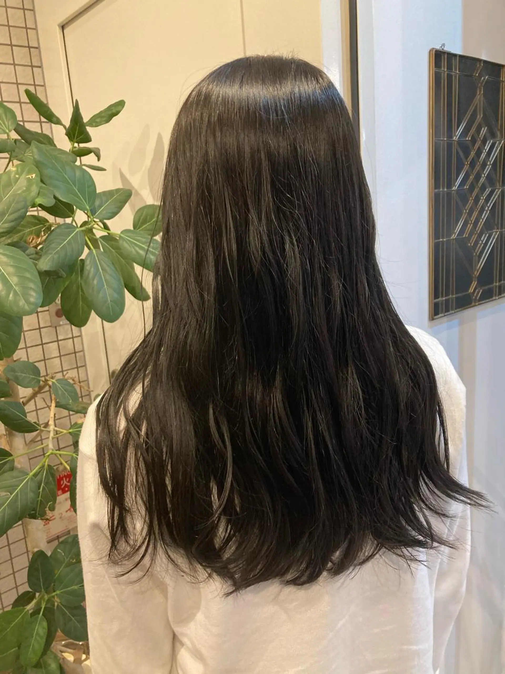 ロング カラー 黒髪 ブルーカラー ブルーブラック ヘアカラー 透明感カラー🫧 nanohaのヘアスタイル
