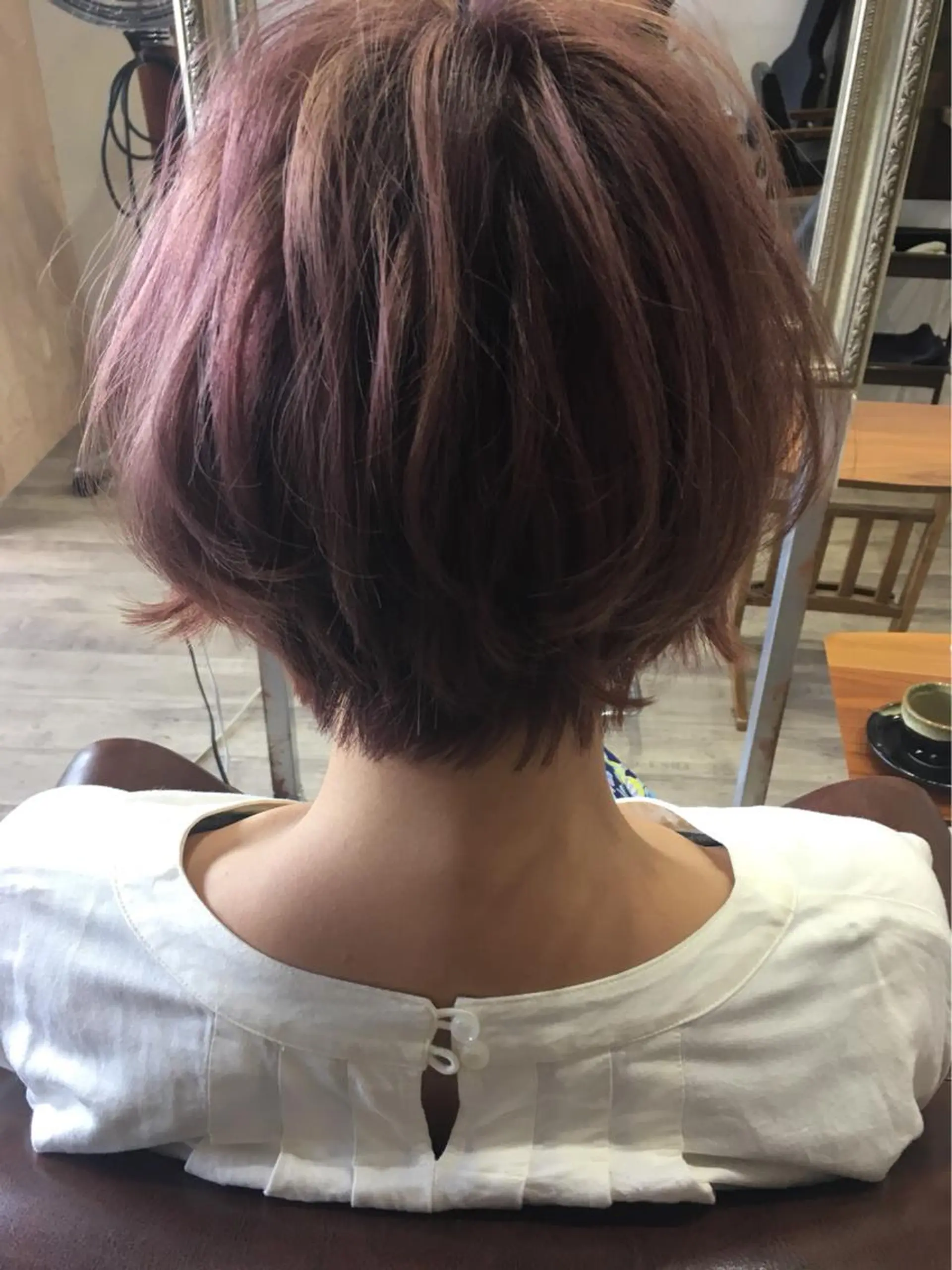 ショート カラー jolie amieのヘアスタイル