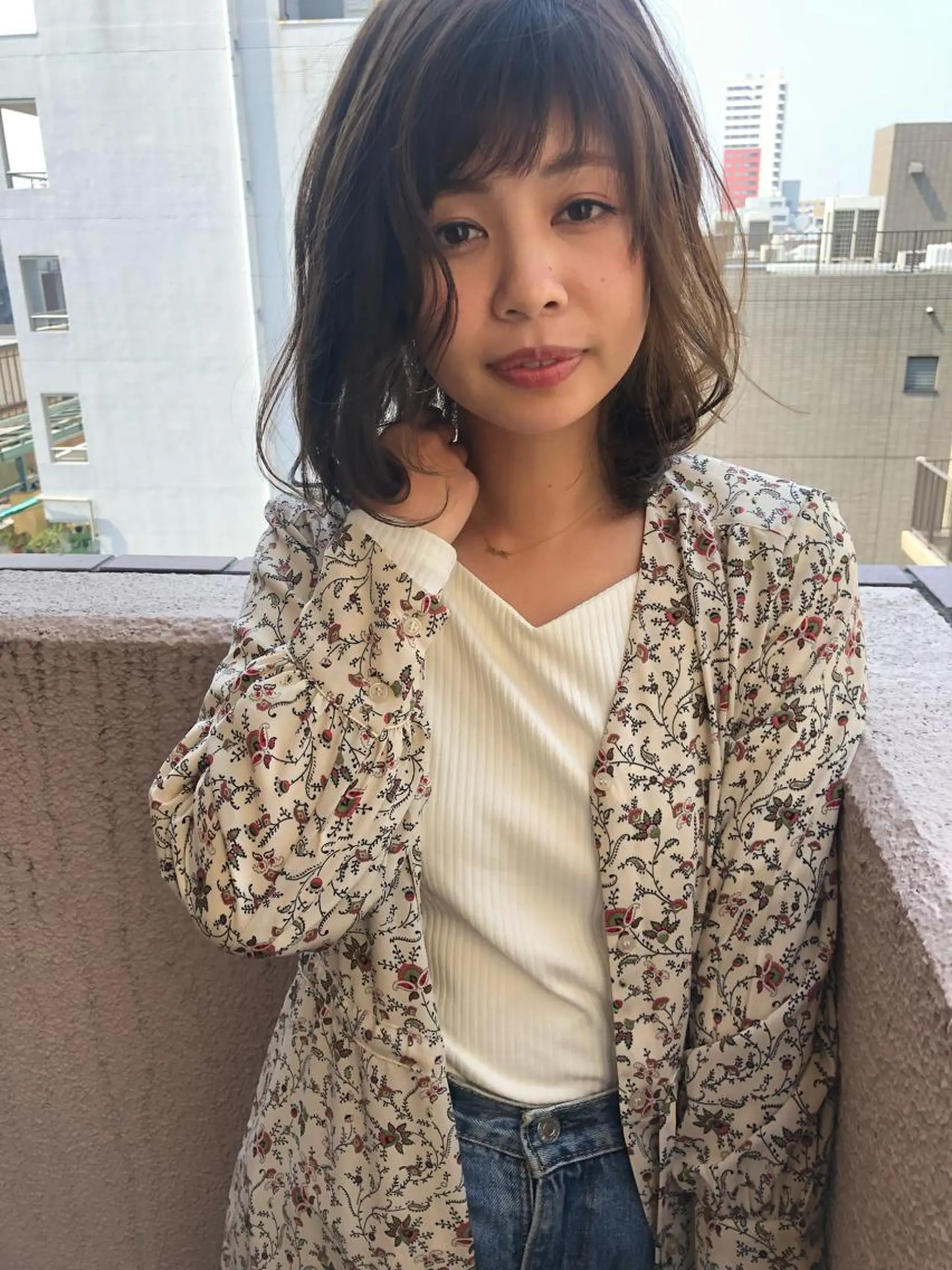 ミディアム カラー アディクシーカラー イルミナカラー くせ毛 髪質改善 縮毛矯正 tuuli トゥーリのヘアスタイル