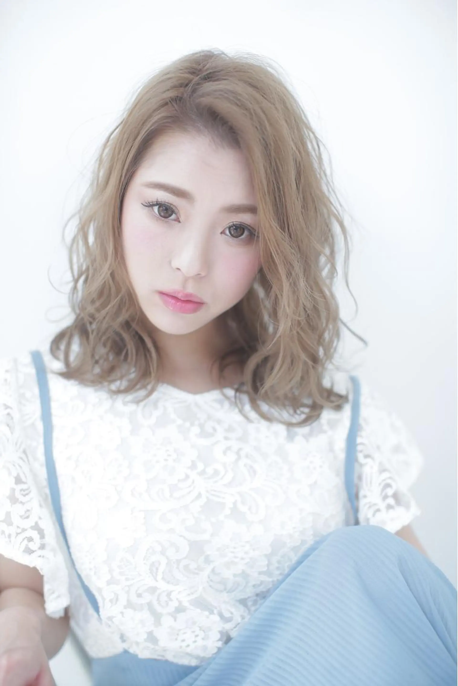 ミディアム カラー ベージュカラー Lee 甲子園のヘアスタイル