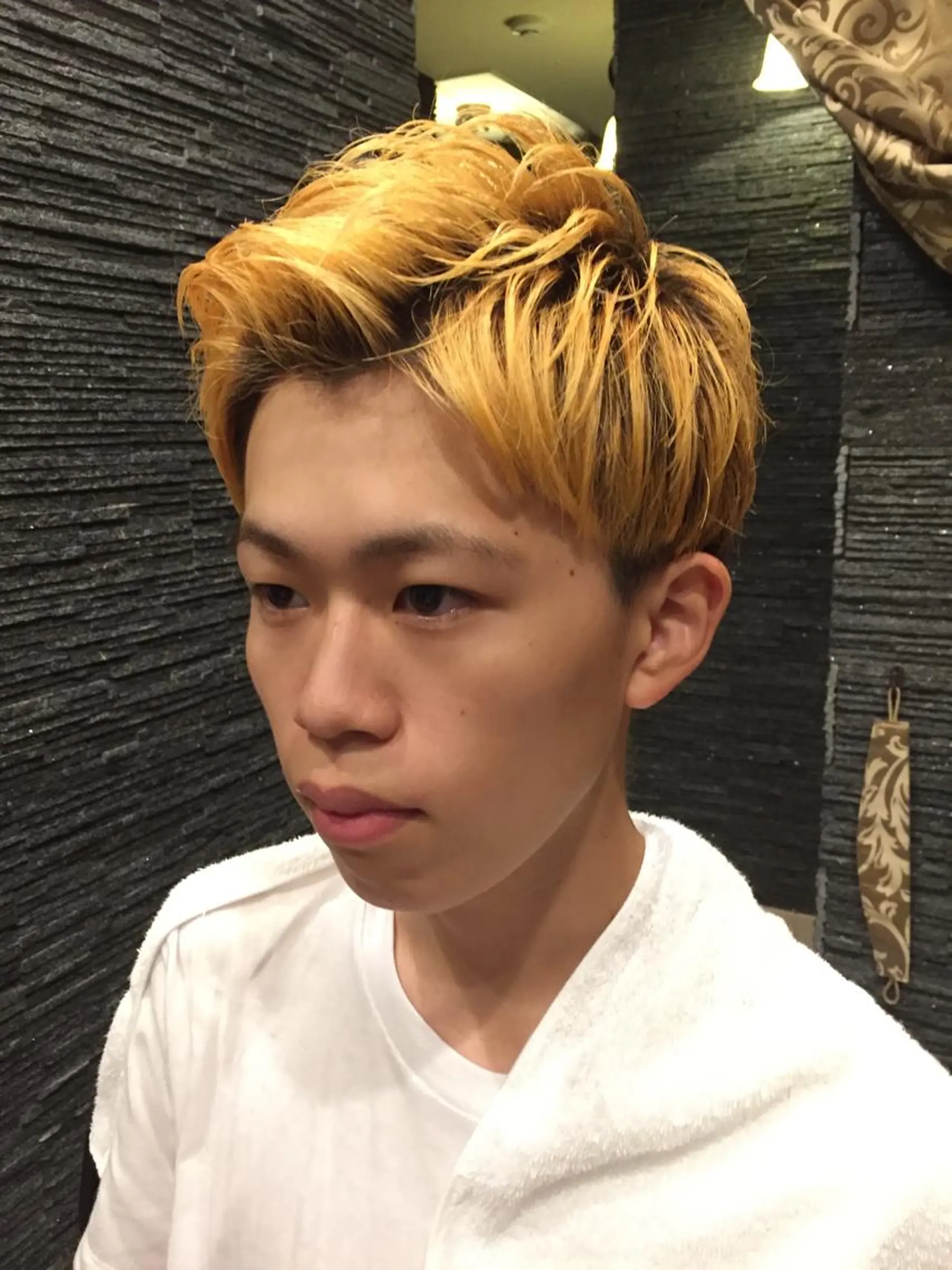 ショート メンズ メンズブリーチ 【24時まで営業✨】 吉本　成樹のヘアスタイル
