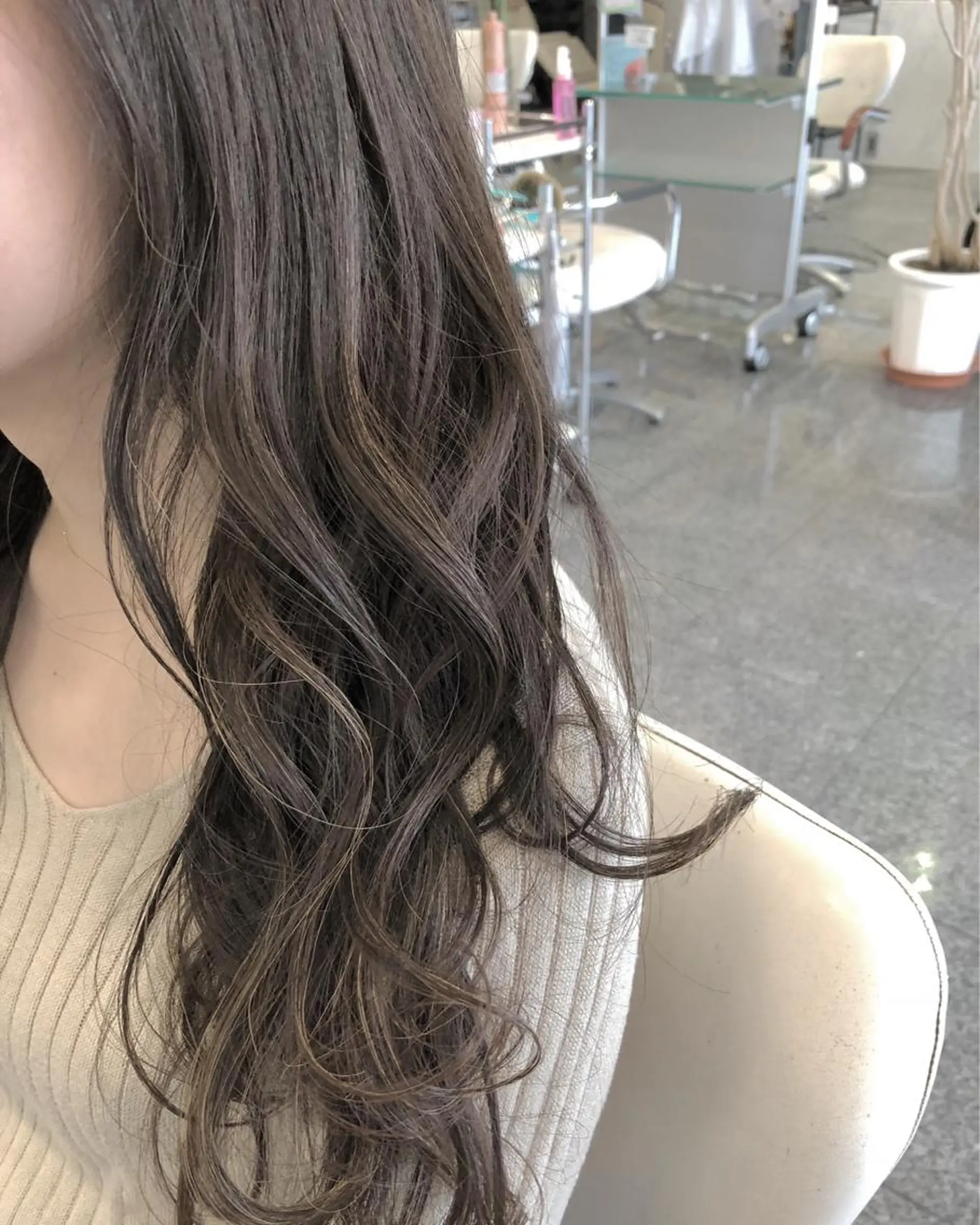 セミロング カラー グレージュ ハイライトカラー ハイライト カット ヘアカラー トリートメント 河合秀明/ショート /ボブ/レイヤーのヘアスタイル