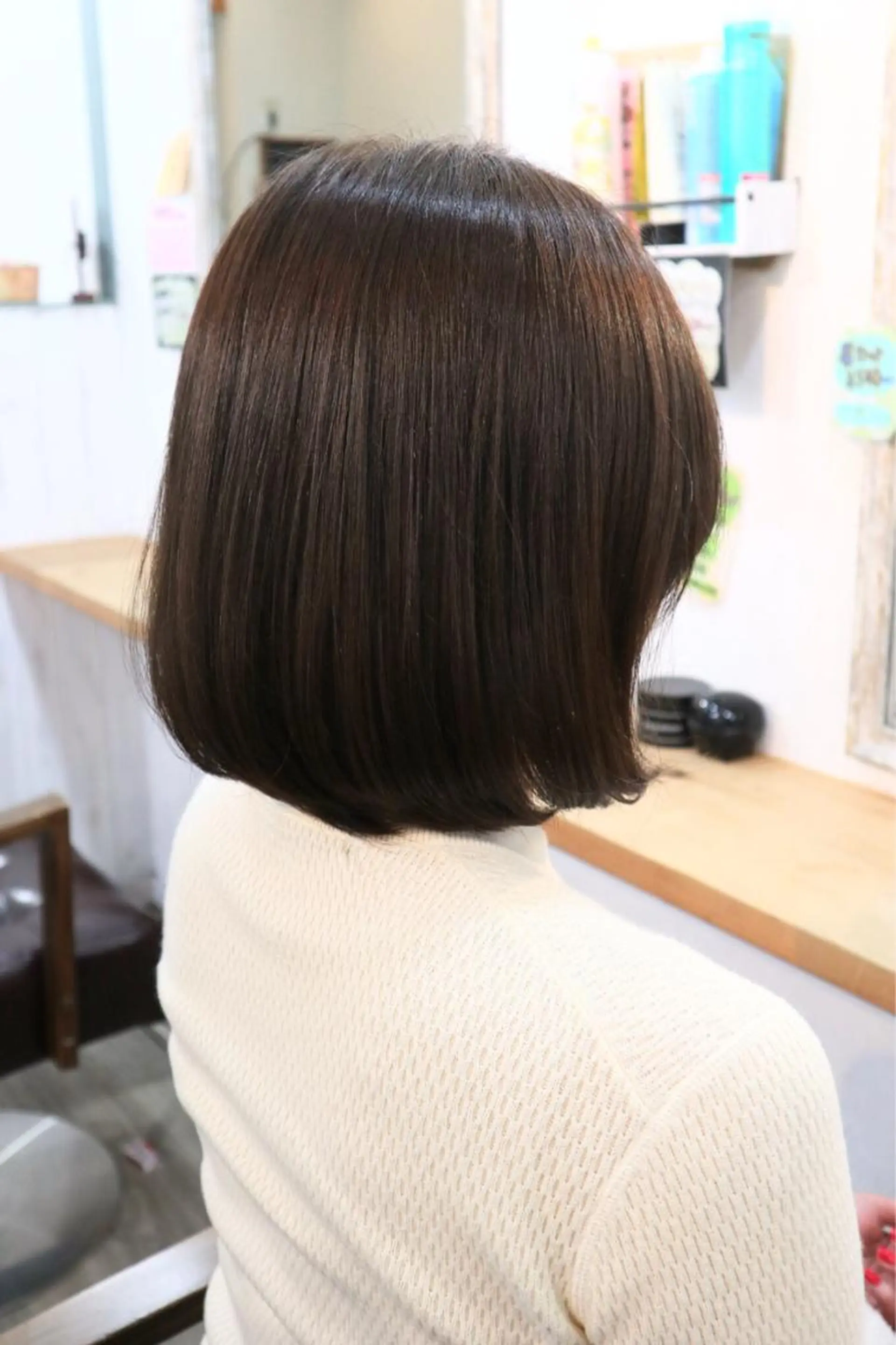 ミディアム カラー アッシュ 透明感カラー イルミナカラー ボブ トリートメント カット ヘアカラー トリートメント 西村 ようこのヘアスタイル