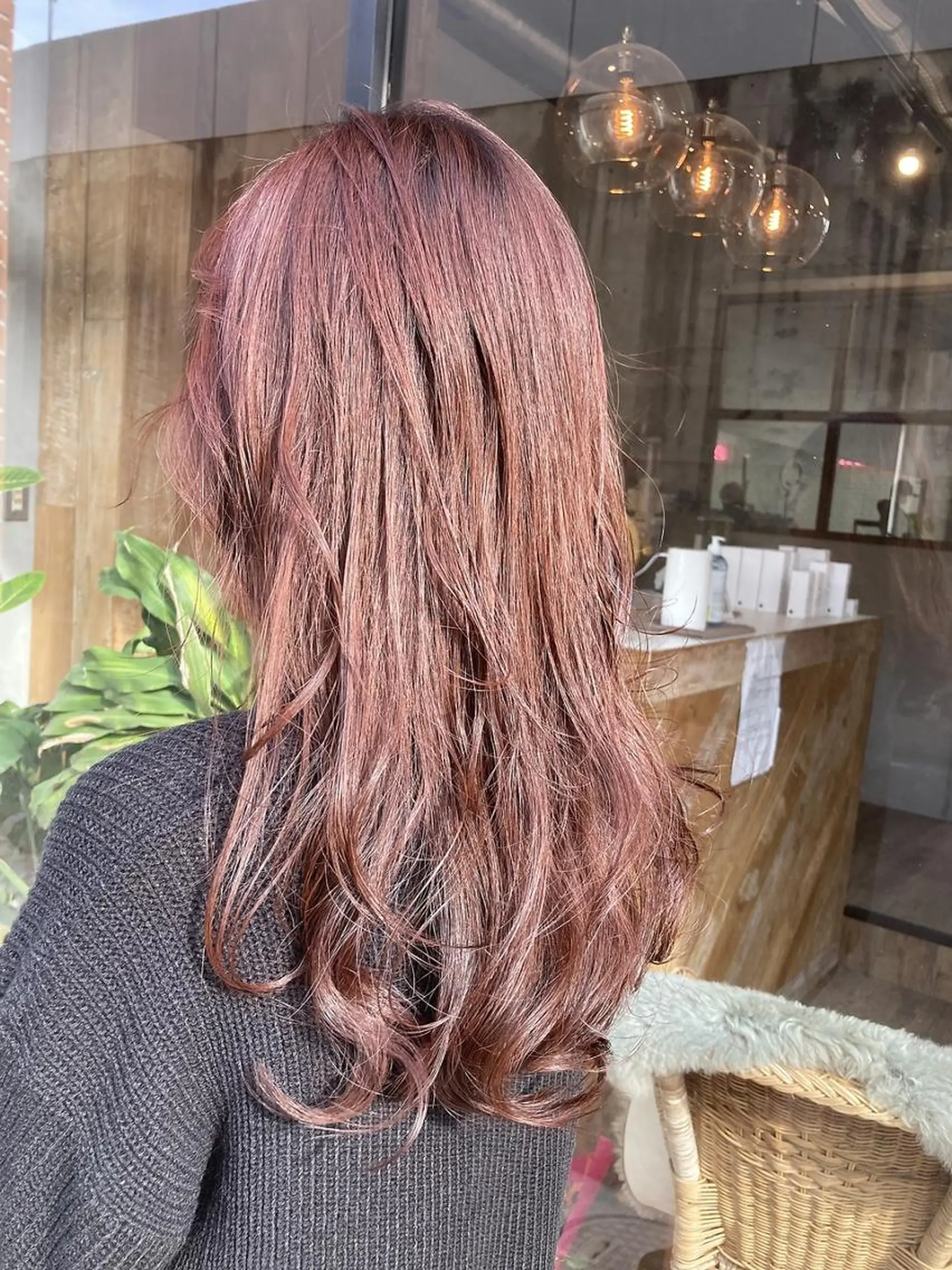 ロング カラー レッドカラー ANGELICA 天理店のヘアスタイル