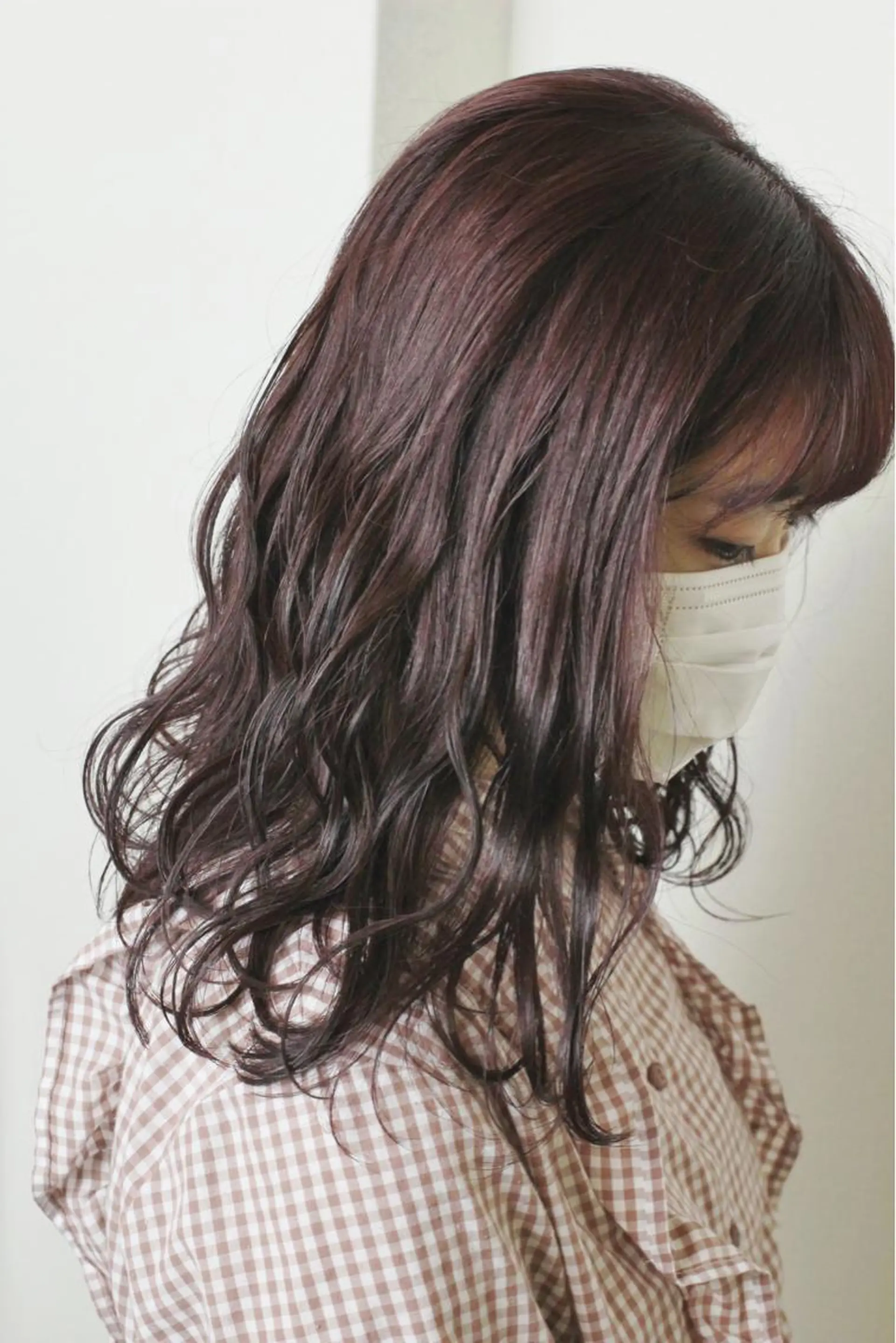 ミディアム カラー ブラウンカラー ピンクカラー ピンクブラウン パープルカラー カット ヘアカラー 土居 正季のヘアスタイル