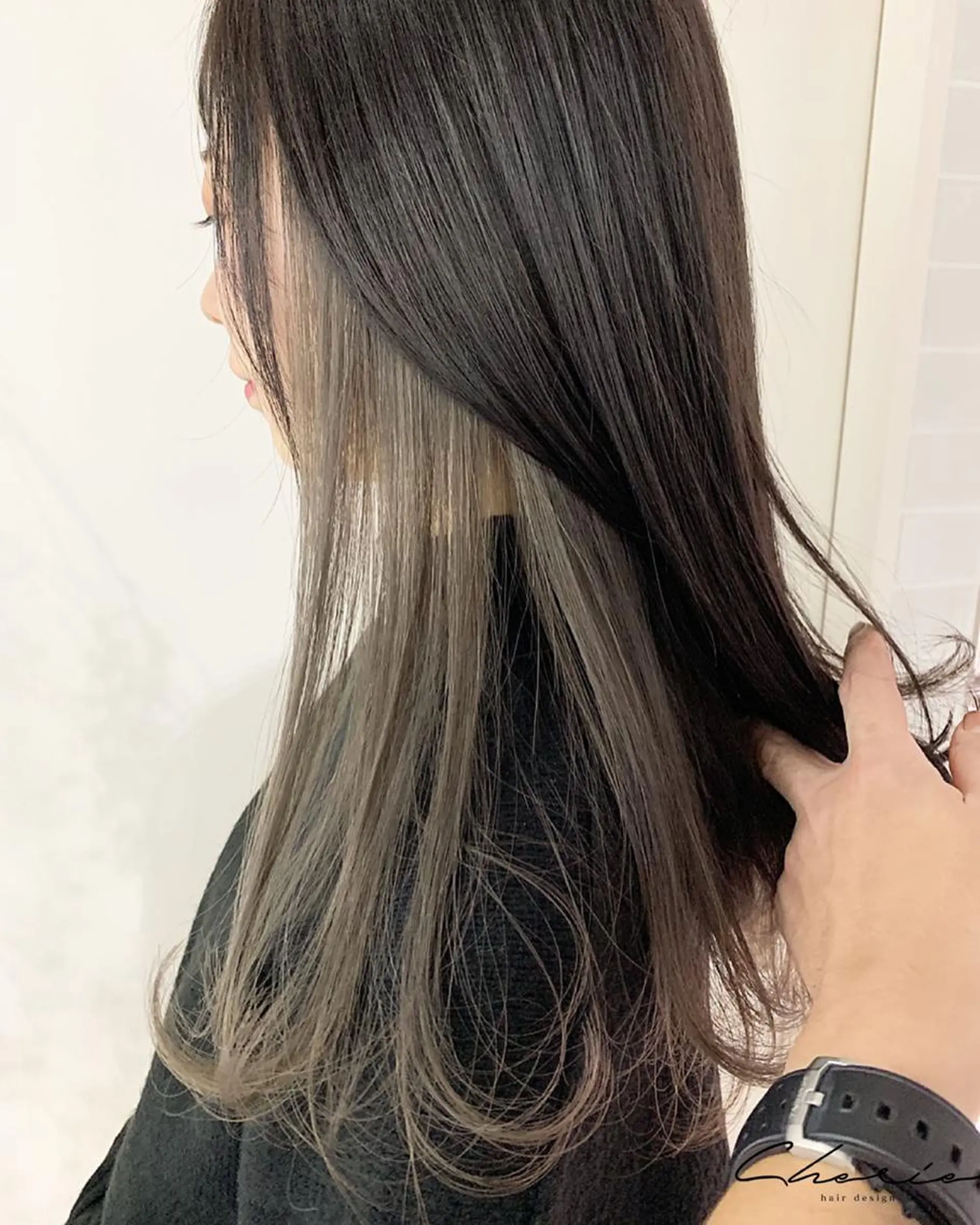 ロング カラー 黒髪 インナーカラー ヘアカラー トリートメント mao/天神ブリーチ ハイトーンカラーのヘアスタイル