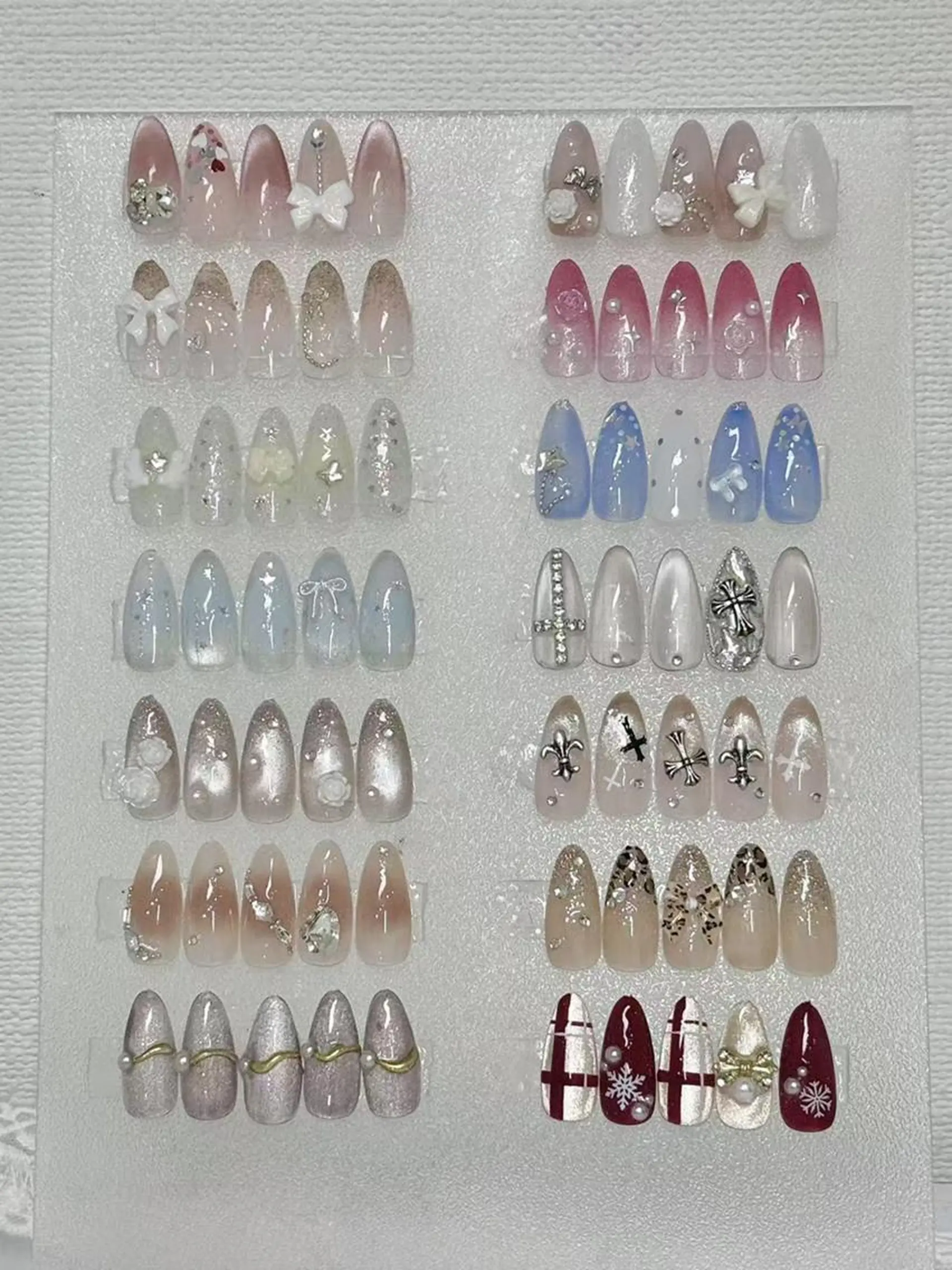 ネイル ハンドネイル 🎀 Ayaka_nailのネイルデザイン