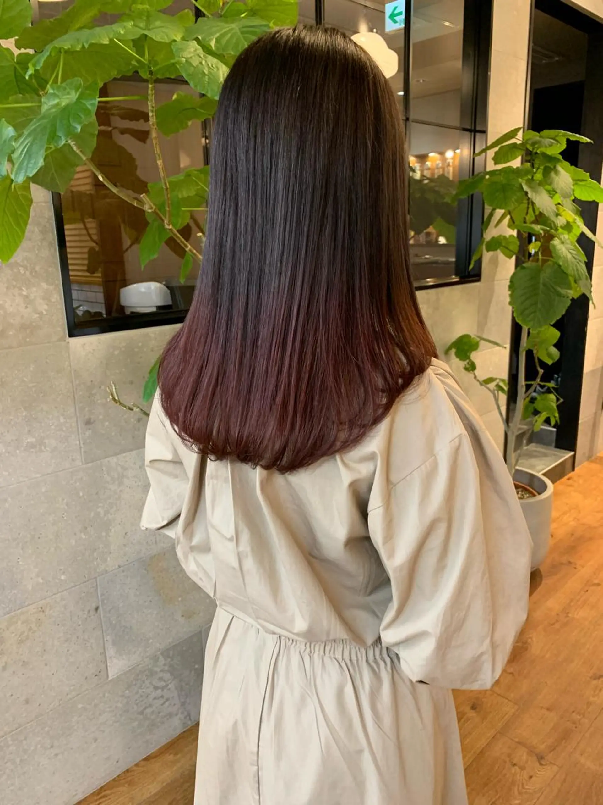 セミロング 開發 智也のヘアスタイル