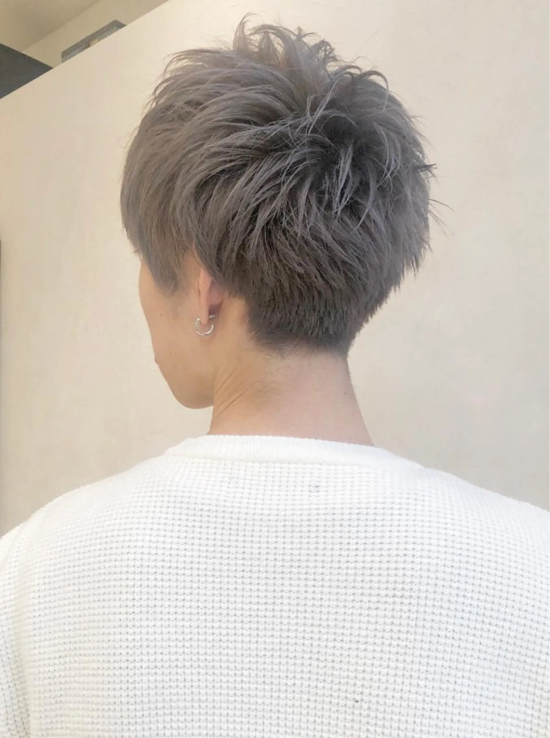 ショート カラー nakahara madokaのヘアスタイル