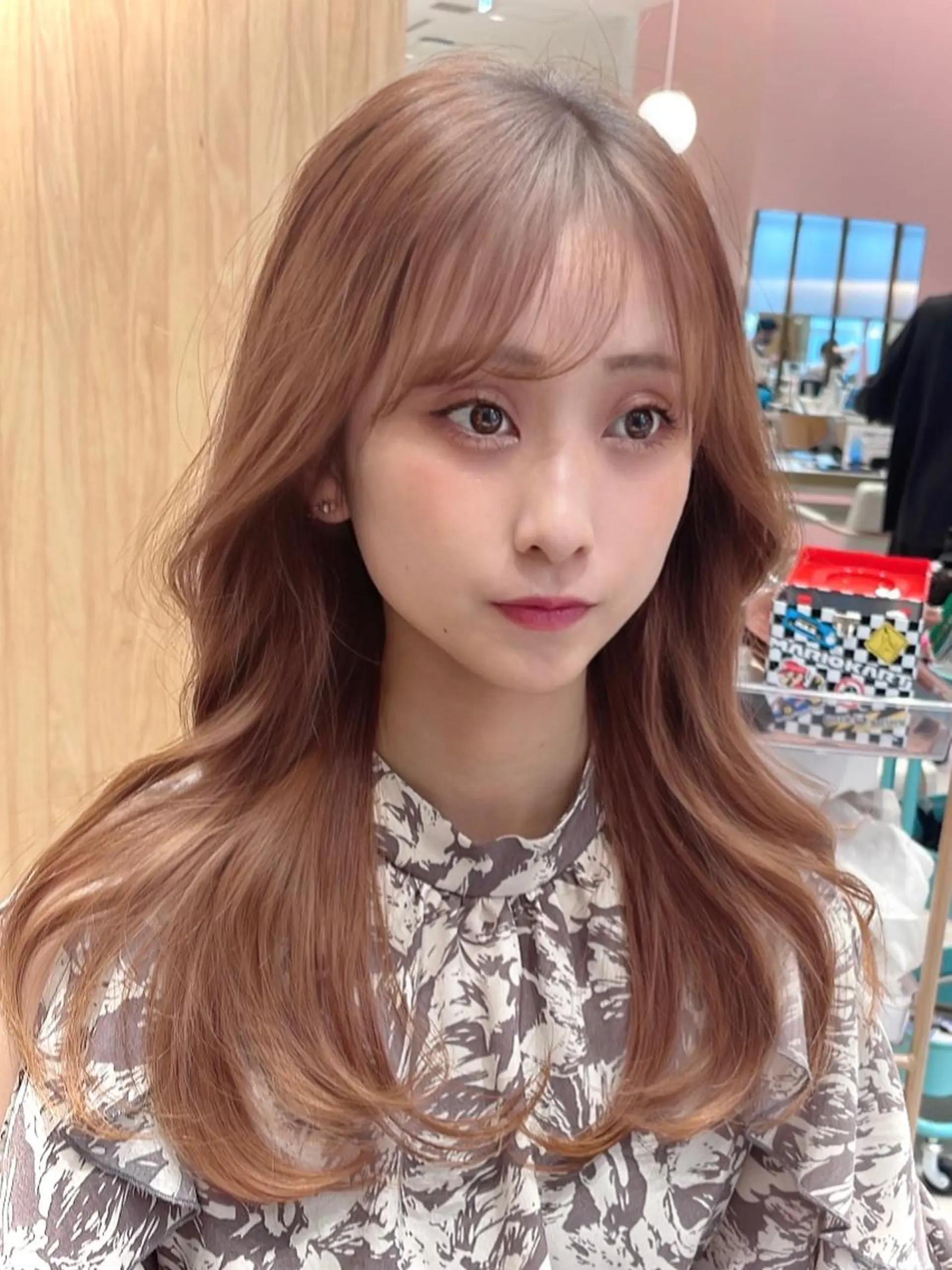 セミロング カラー アディクシーカラー ベージュカラー 透明感カラー イヤリングカラー グレージュ 顔周り特化/韓国ヘア /レイヤー/吉野幸大のヘアスタイル