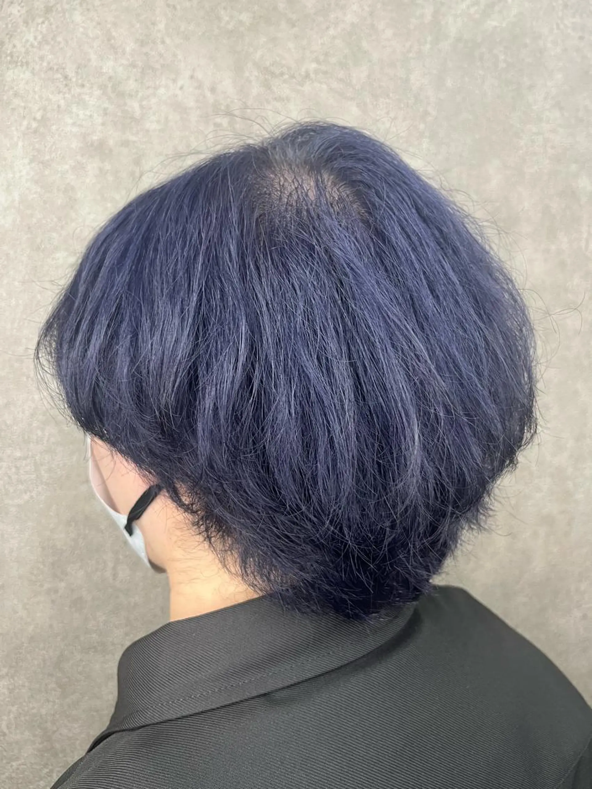 カラー メンズ メンズブリーチ ブリーチ ブルーカラー 山口 詩織のヘアスタイル