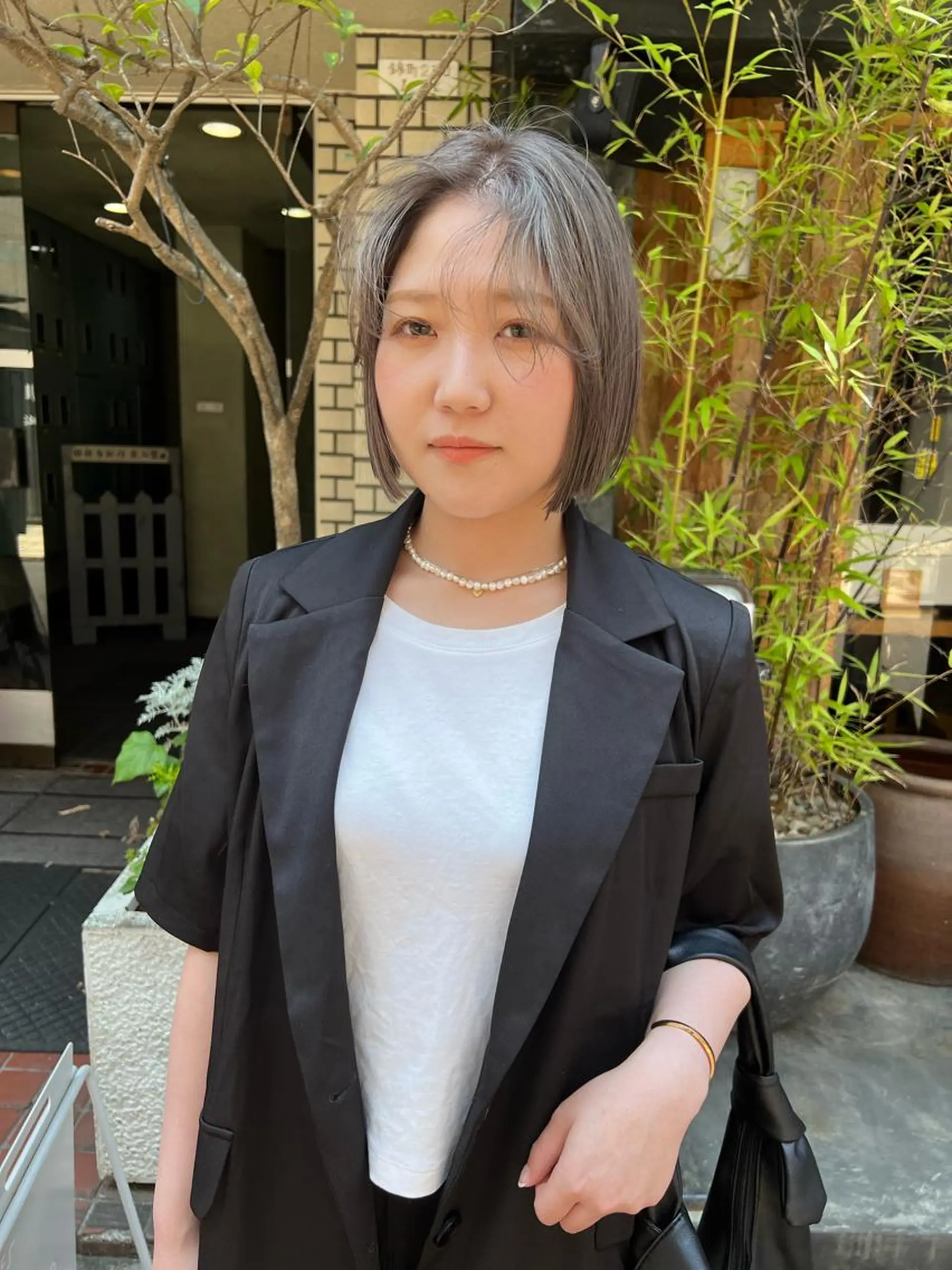 ミディアム カラー カット ヘアカラー 顔周りレイヤー/韓国 ブリーチminamiのヘアスタイル