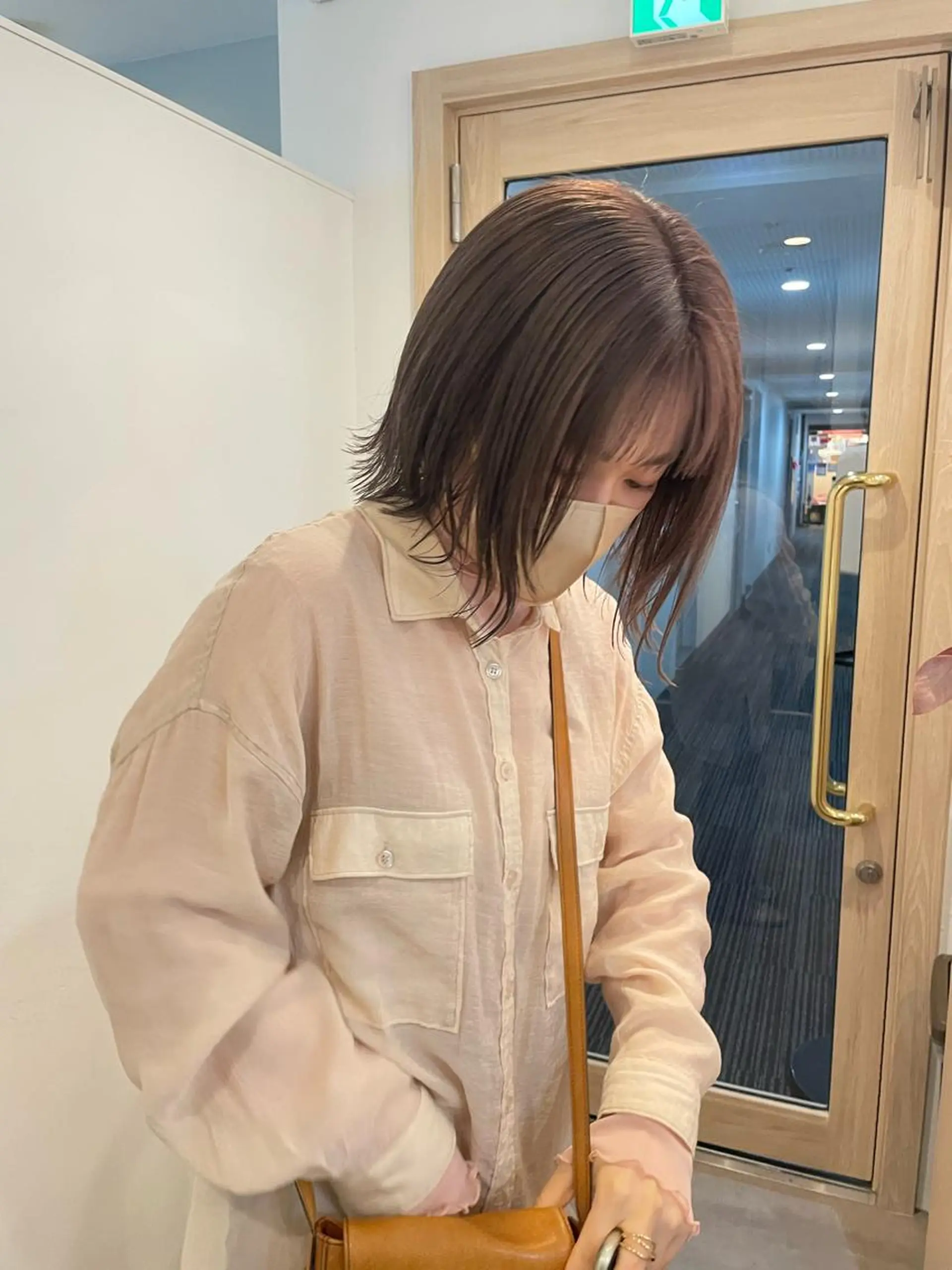 ショート カラー 切りっぱなしボブ グレージュ ラベンダーカラー ラベンダーグレージュ ラベンダーグレー カット ヘアカラー トリートメント 大迫 江梨のヘアスタイル