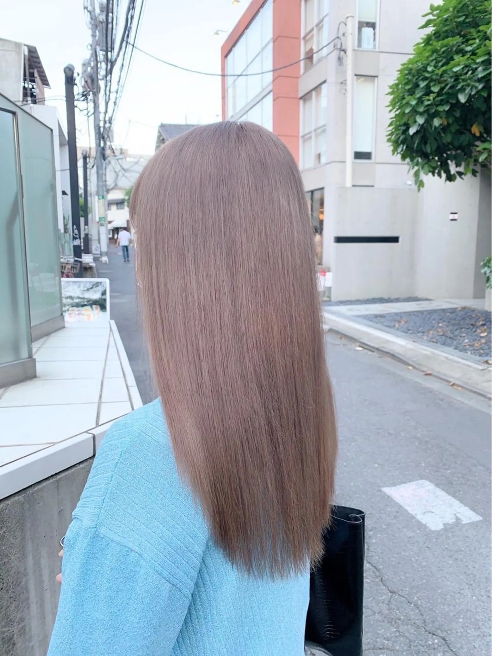 セミロング カラー 美髪特化✨ 伊織✨縮毛矯正✨のヘアスタイル