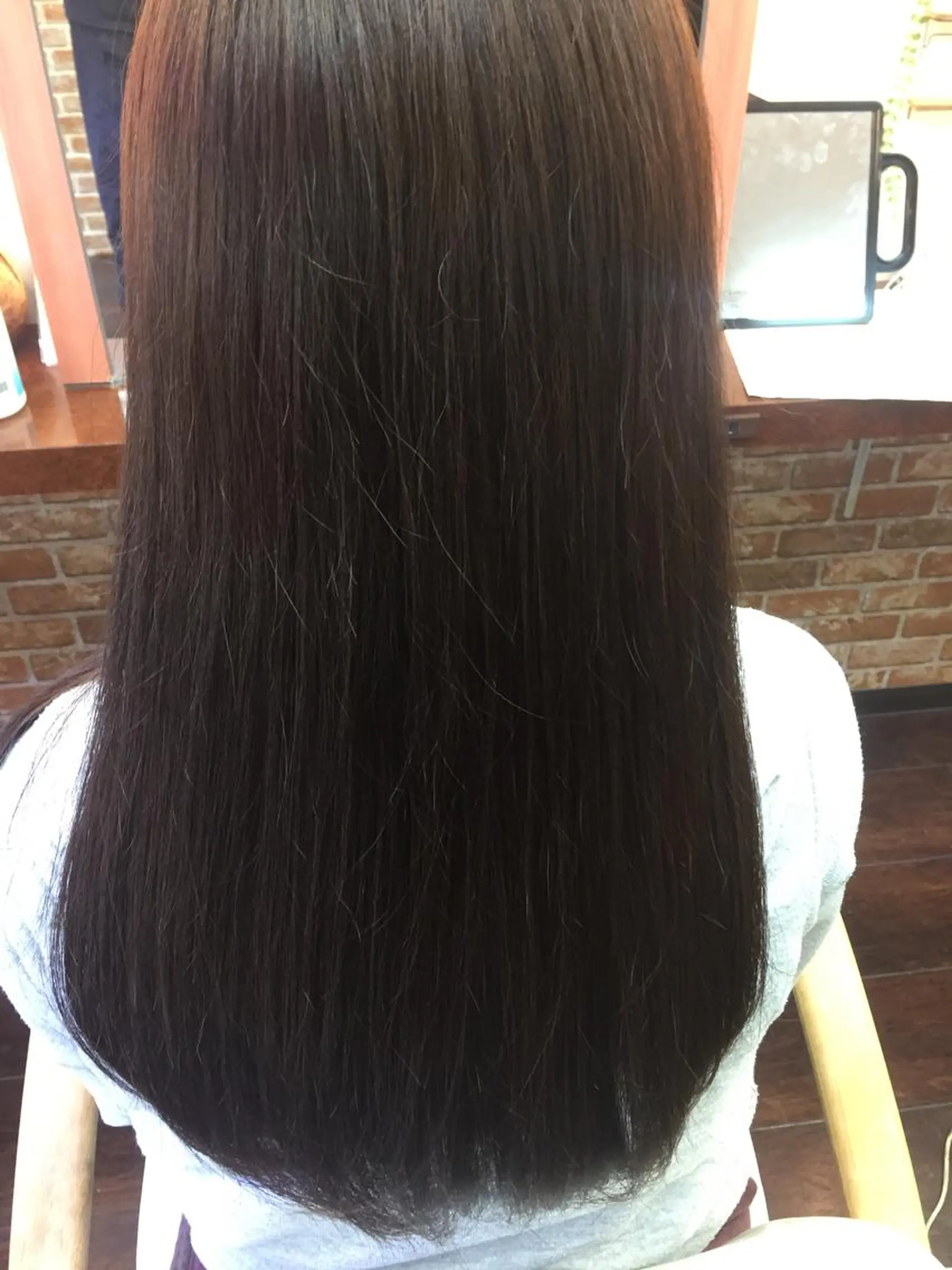 セミロング カラー 桧山 真のヘアスタイル