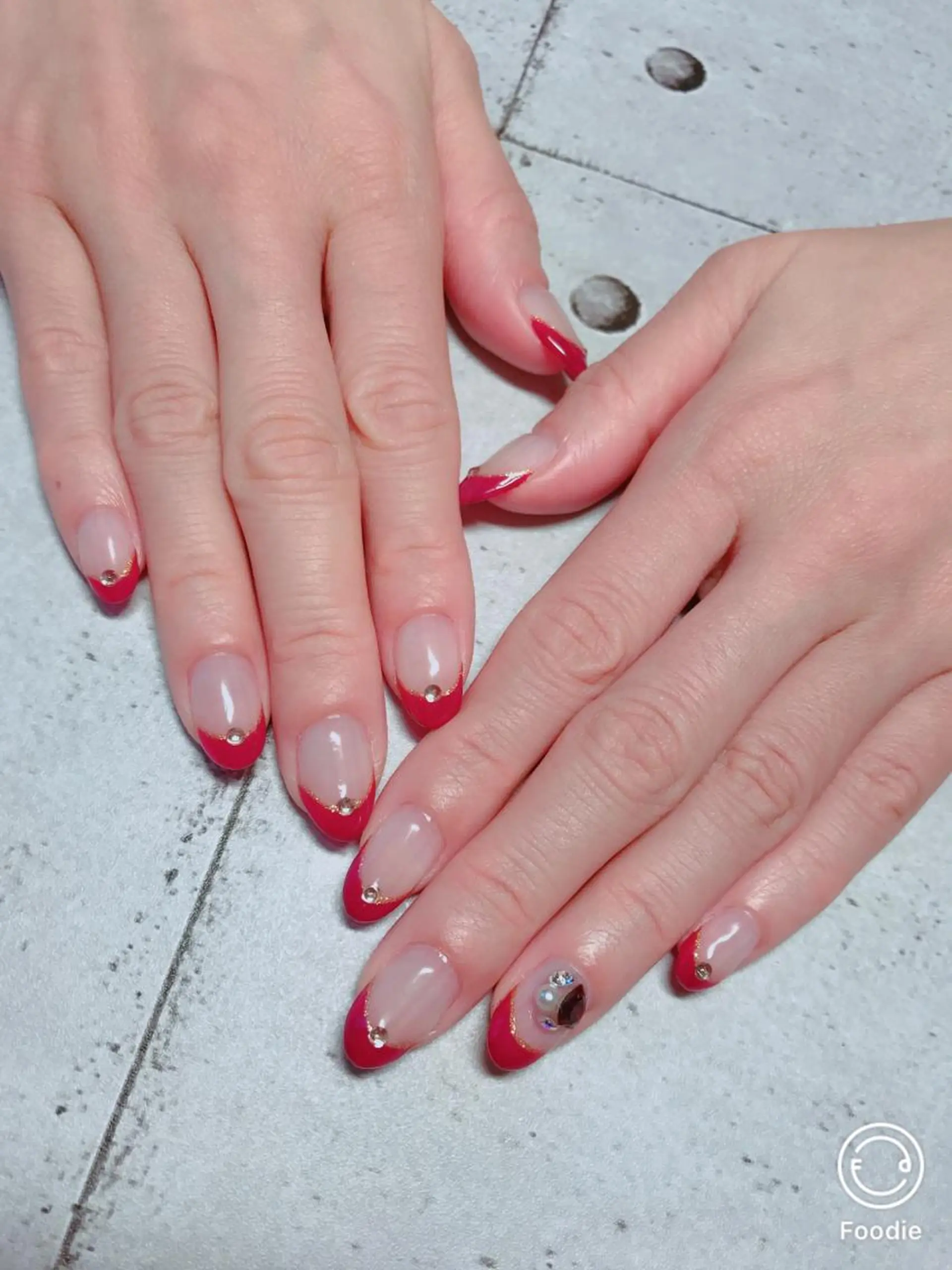 ネイル フレンチネイル ハート ラメ(グリッター) 赤色 ストーンネイル ハンドネイル たきぐち みちこのネイルデザイン